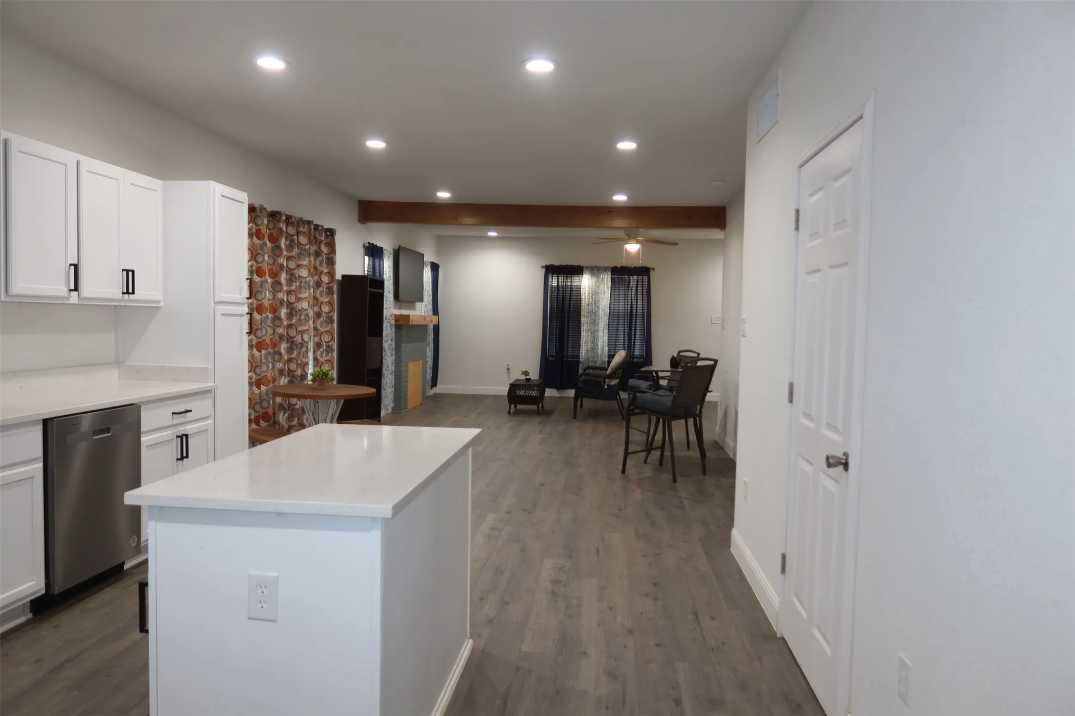Single Family Residence For Sale in Baylor County , 707 N FOLEY Street, Seymour, Texas 76308, 4 Bedroom, 2 Bathroom, 2 Garage spaces, 1,753 Sqft, built in 1937, mls#21386213, Real Estate Agent in Seymour, Homes For Sale in Baylor county, Homes For Sale in Seymour, Realtor in Seymour Texas, Real Estate Brokerage Independent Realty Texas, Luminita Cordes Realtor