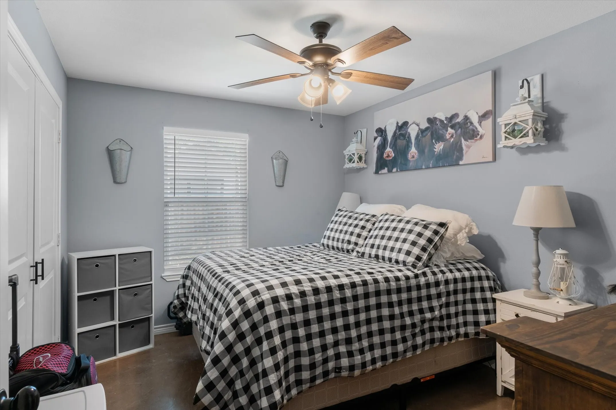 Single Family Residence For Sale in Van Zandt County , 309 S Crockett Street, Edgewood, Texas 75117, 3 Bedroom, 2 Bathroom, Garage spaces, 1,500 Sqft, built in 2020, mls#21386056, Real Estate Agent in Edgewood, Homes For Sale in Van Zandt county, Homes For Sale in Edgewood, Realtor in Edgewood Texas, Real Estate Brokerage Independent Realty Texas, Luminita Cordes Realtor
