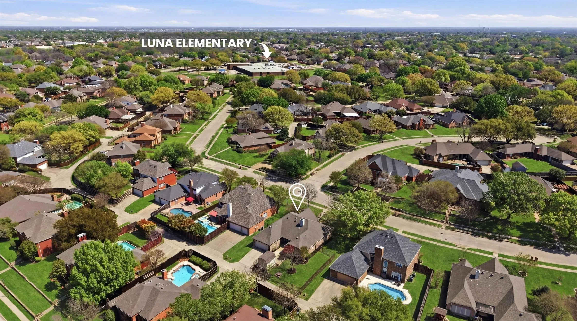 Single Family Residence For Sale in Dallas County , 6613 Barclay Lane, Garland, Texas 75044, 4 Bedroom, 2 Bathroom, 2 Garage spaces, 2,461 Sqft, built in 1993, mls#21386303, Real Estate Agent in Garland, Homes For Sale in Dallas county, Homes For Sale in Garland, Realtor in Garland Texas, Real Estate Brokerage Independent Realty Texas, Luminita Cordes Realtor