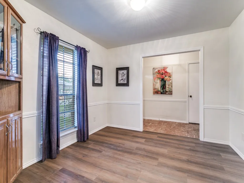 Single Family Residence For Sale in Denton County , 905 Summer Trail, Flower Mound, Texas 75028, 3 Bedroom, 2 Bathroom, 2 Garage spaces, 2,056 Sqft, built in 1983, mls#21386304, Real Estate Agent in Flower Mound, Homes For Sale in Denton county, Homes For Sale in Flower Mound, Realtor in Flower Mound Texas, Real Estate Brokerage Independent Realty Texas, Luminita Cordes Realtor