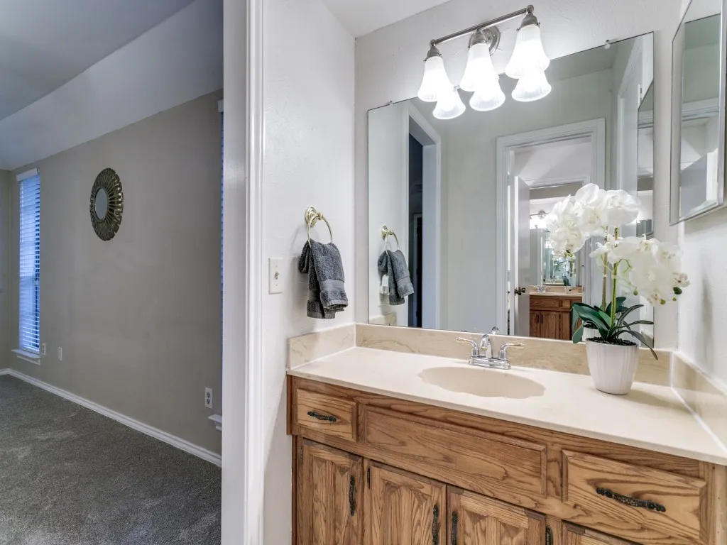 Single Family Residence For Sale in Denton County , 905 Summer Trail, Flower Mound, Texas 75028, 3 Bedroom, 2 Bathroom, 2 Garage spaces, 2,056 Sqft, built in 1983, mls#21386304, Real Estate Agent in Flower Mound, Homes For Sale in Denton county, Homes For Sale in Flower Mound, Realtor in Flower Mound Texas, Real Estate Brokerage Independent Realty Texas, Luminita Cordes Realtor
