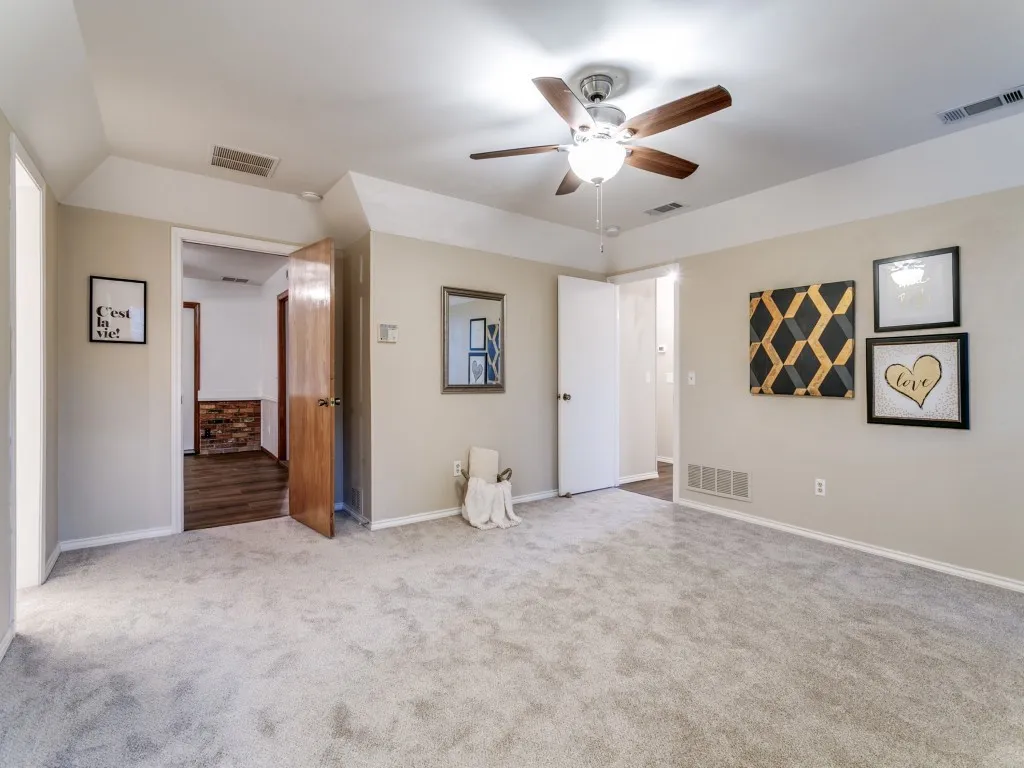 Single Family Residence For Sale in Denton County , 905 Summer Trail, Flower Mound, Texas 75028, 3 Bedroom, 2 Bathroom, 2 Garage spaces, 2,056 Sqft, built in 1983, mls#21386304, Real Estate Agent in Flower Mound, Homes For Sale in Denton county, Homes For Sale in Flower Mound, Realtor in Flower Mound Texas, Real Estate Brokerage Independent Realty Texas, Luminita Cordes Realtor