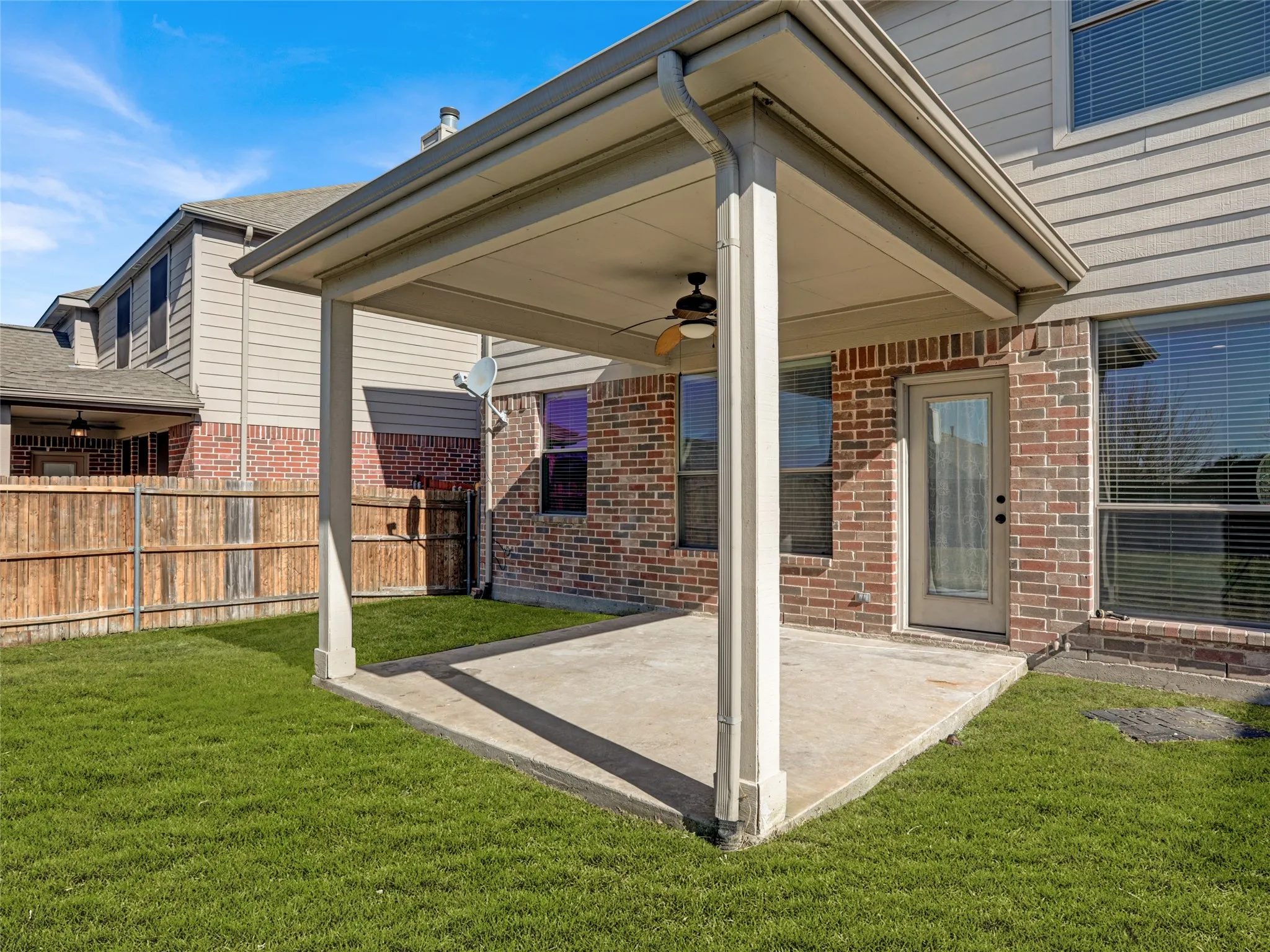 Large, covered patio to enjoy!