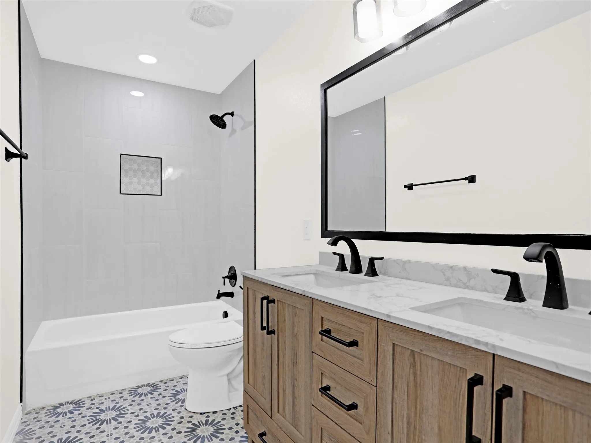 Another modern update in the secondary bath!