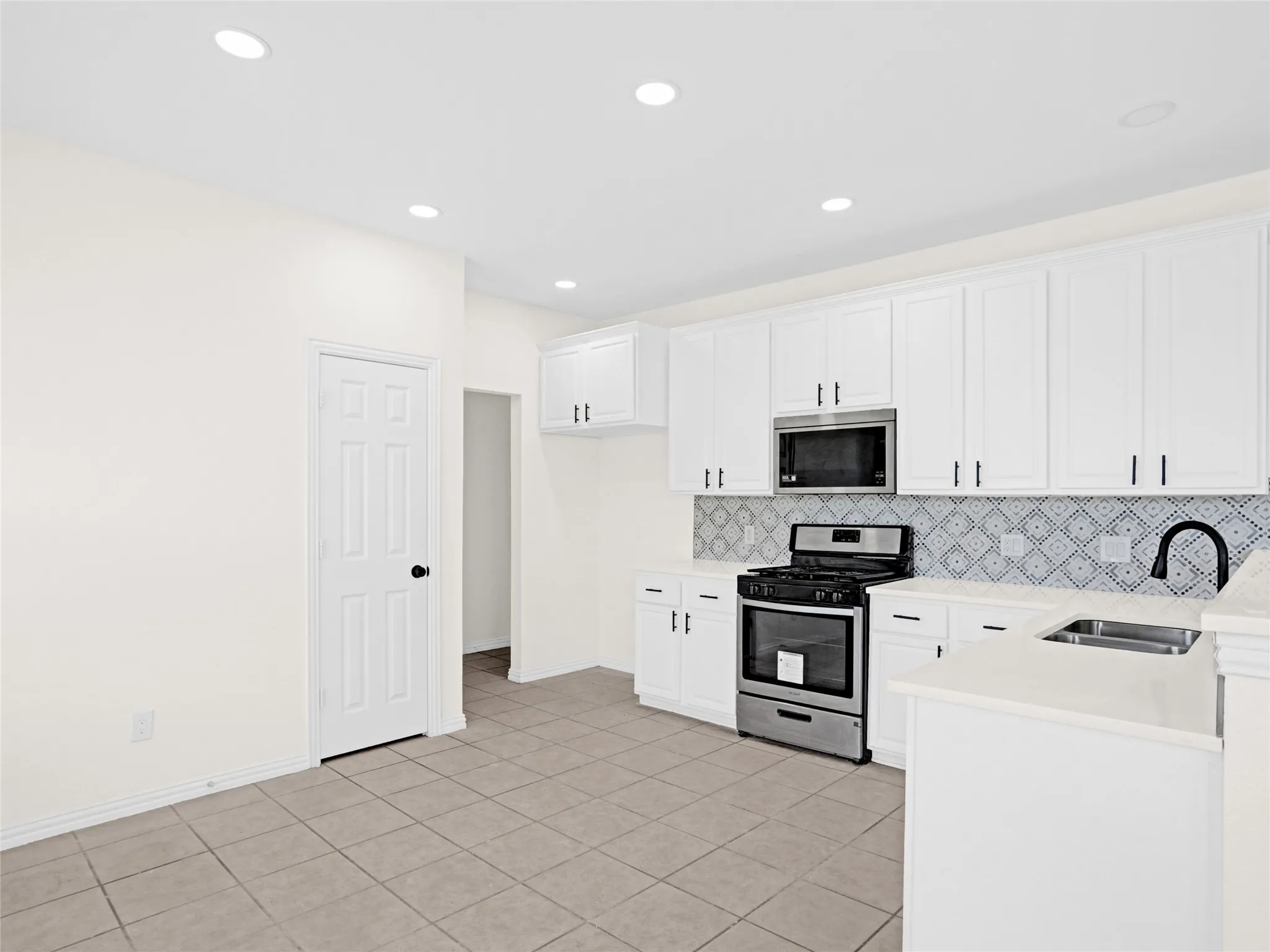 Beautiful, modern kitchen!
