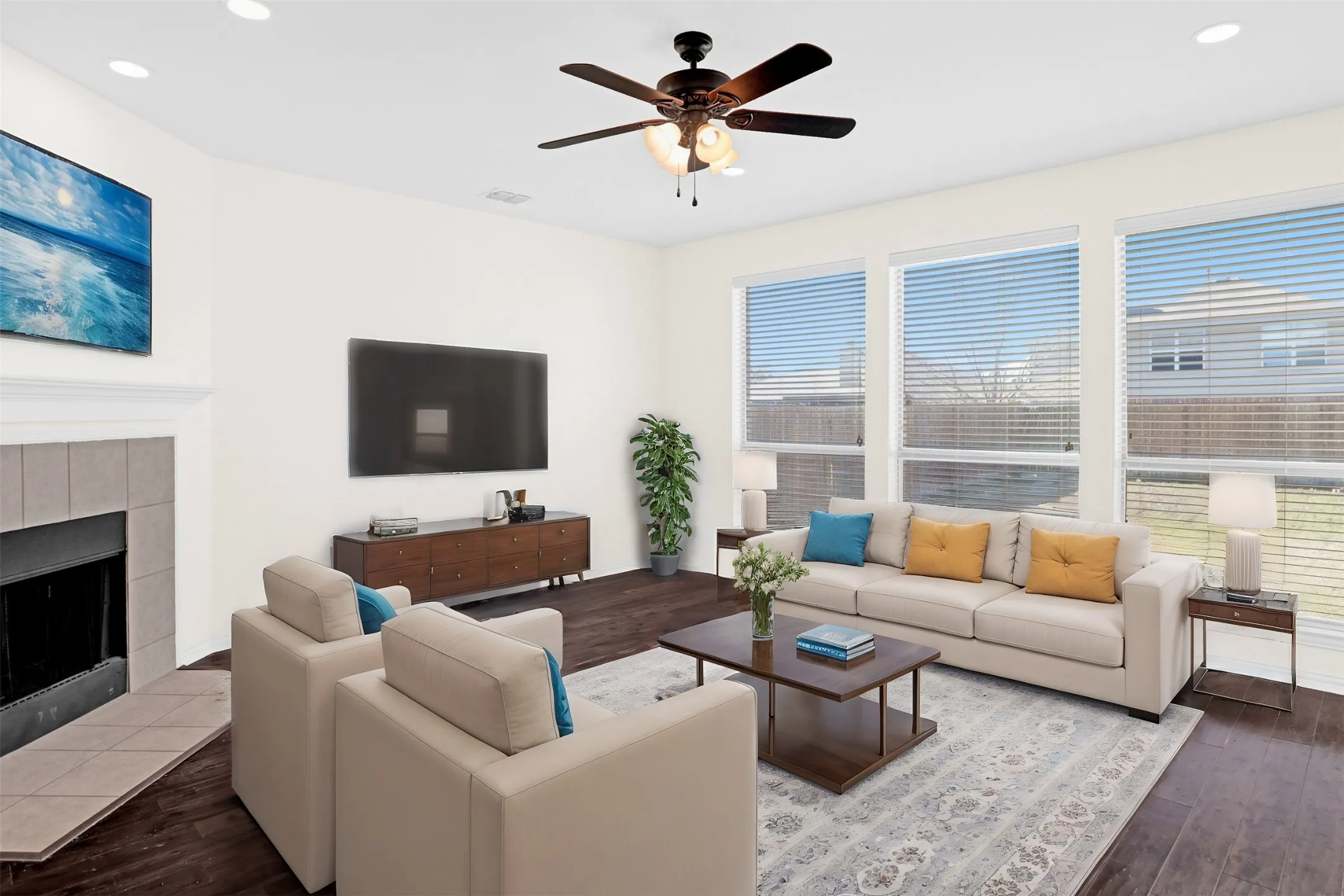 Ton's of natural light pours in. - Virtually Staged