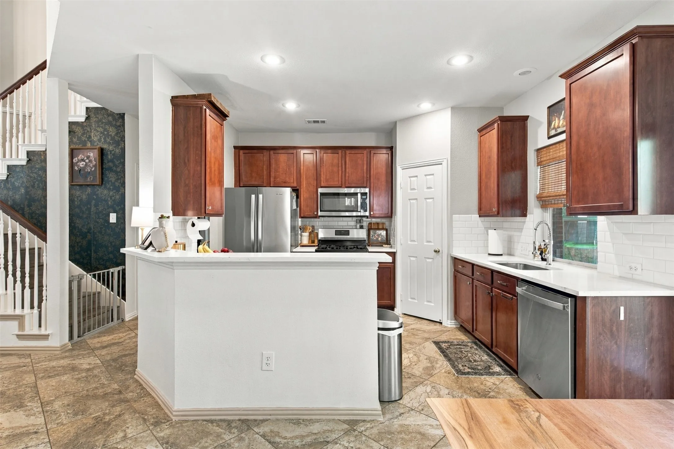 Appliances included