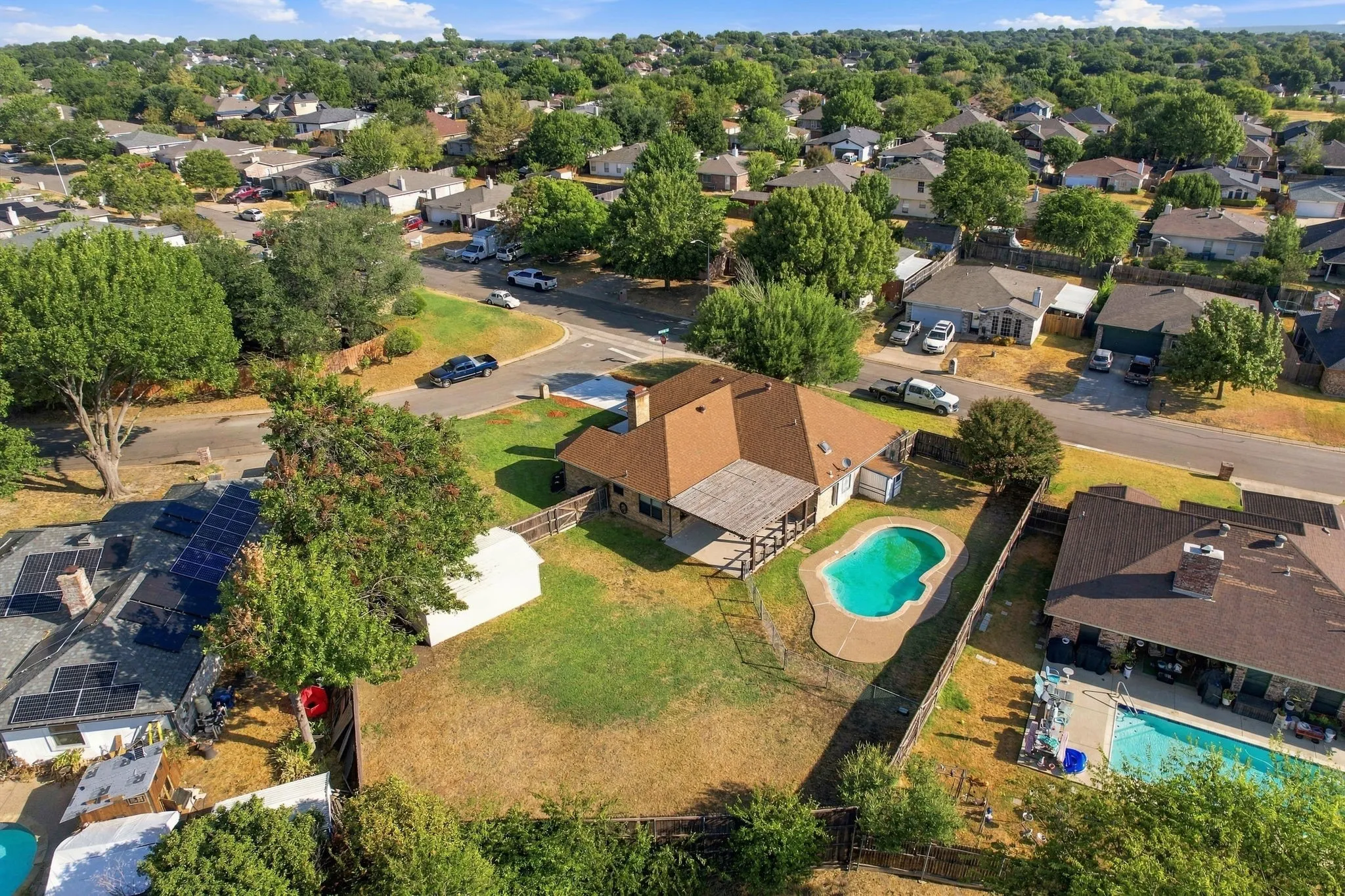 Single Family Residence For Sale in Tarrant County , 10201 Maverick Drive, Fort Worth, Texas 76108, 3 Bedroom, 2 Bathroom, 2 Garage spaces, 1,692 Sqft, built in 1987, mls#21386329, Real Estate Agent in Fort Worth, Homes For Sale in Tarrant county, Homes For Sale in Fort Worth, Realtor in Fort Worth Texas, Real Estate Brokerage Independent Realty Texas, Luminita Cordes Realtor
