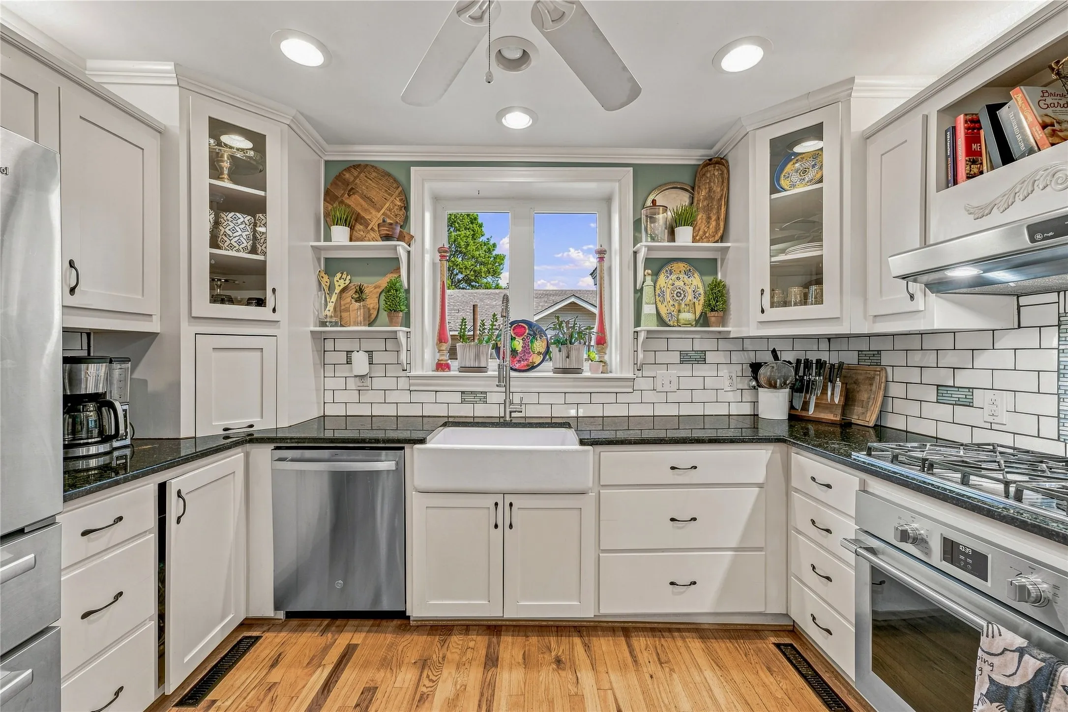 Single Family Residence For Sale in Young County , 730 Virginia Street, Graham, Texas 76450, 4 Bedroom, 3 Bathroom, Garage spaces, 4,148 Sqft, built in 1908, mls#21386138, Real Estate Agent in Graham, Homes For Sale in Young county, Homes For Sale in Graham, Realtor in Graham Texas, Real Estate Brokerage Independent Realty Texas, Luminita Cordes Realtor