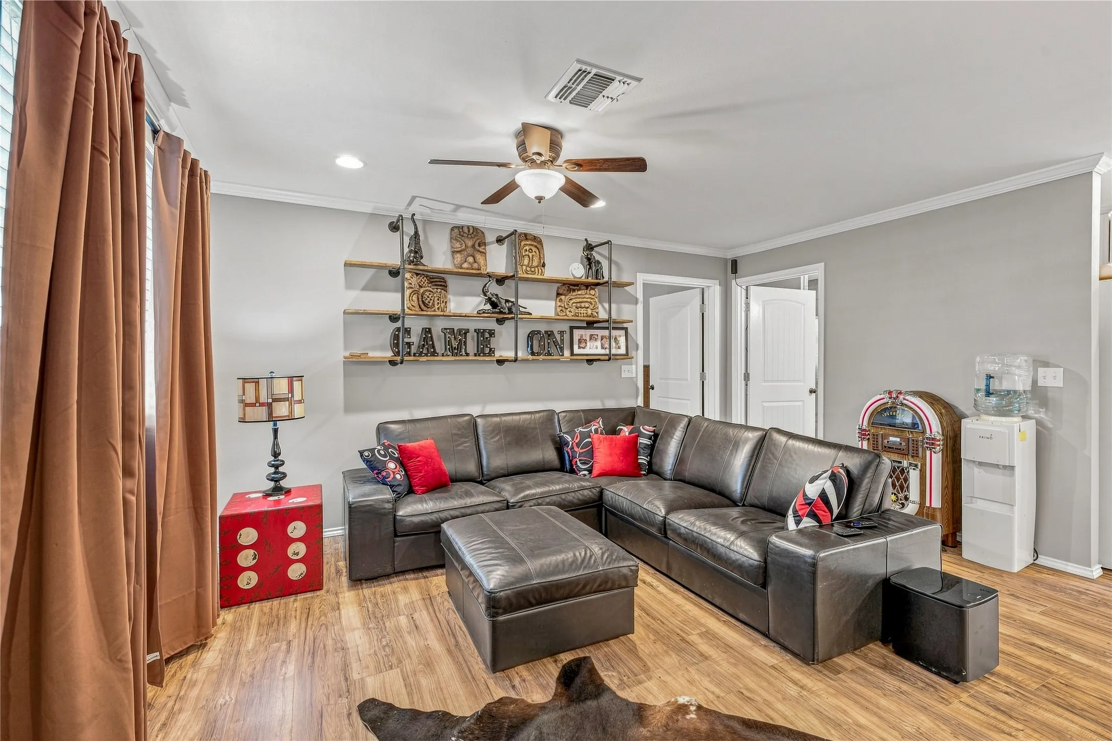 Single Family Residence For Sale in Young County , 730 Virginia Street, Graham, Texas 76450, 4 Bedroom, 3 Bathroom, Garage spaces, 4,148 Sqft, built in 1908, mls#21386138, Real Estate Agent in Graham, Homes For Sale in Young county, Homes For Sale in Graham, Realtor in Graham Texas, Real Estate Brokerage Independent Realty Texas, Luminita Cordes Realtor