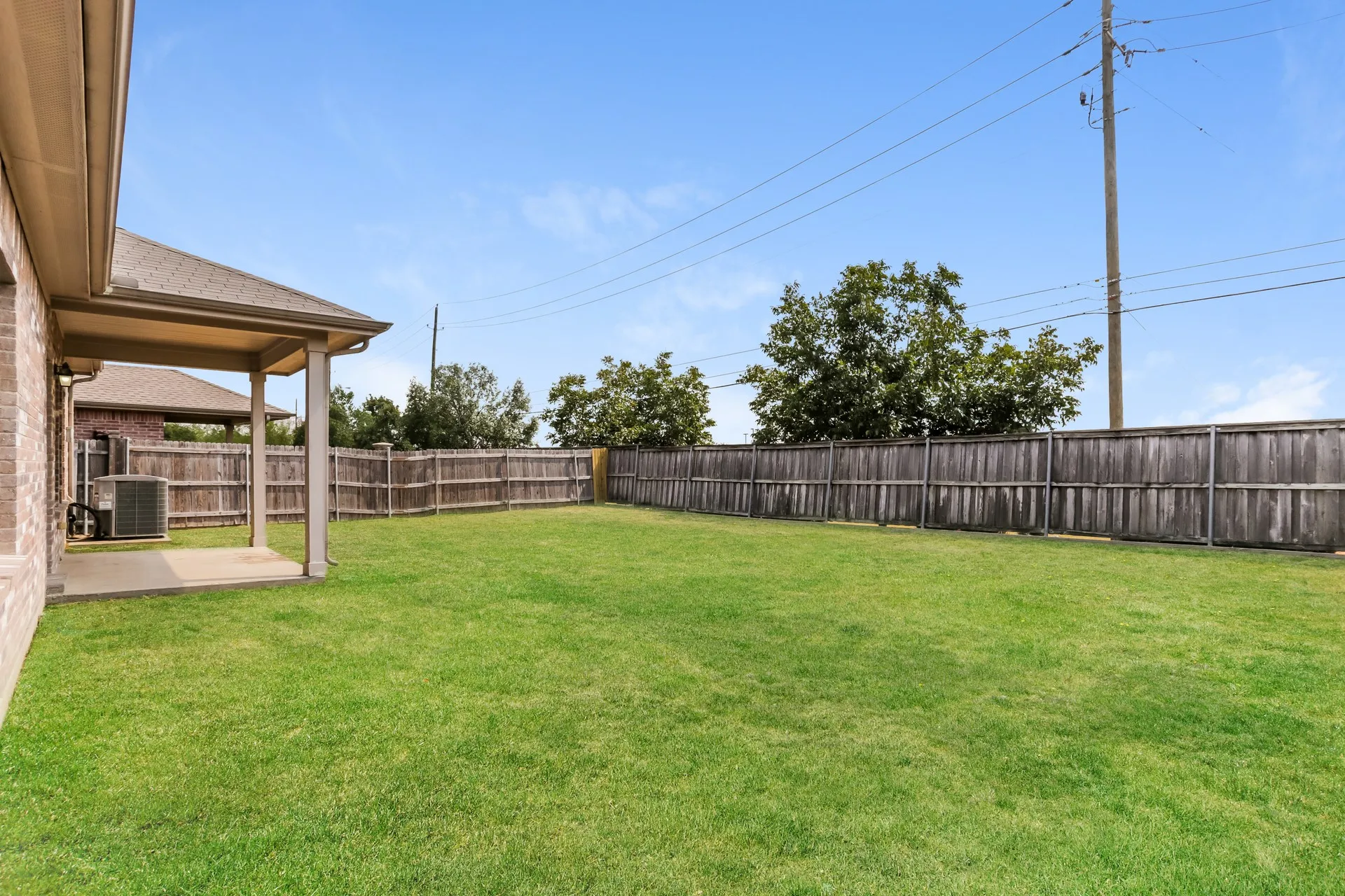 Single Family Residence For Rent in Tarrant County , 7439 Gallo, Grand Prairie, Texas 75054, 4 Bedroom, 3 Bathroom, 2 Garage spaces, 2,772 Sqft, built in 2007, mls#21386335, Real Estate Agent in Grand Prairie, Homes For Rent in Tarrant county, Homes For Rent in Grand Prairie, Realtor in Grand Prairie Texas, Real Estate Brokerage Independent Realty Texas, Luminita Cordes Realtor