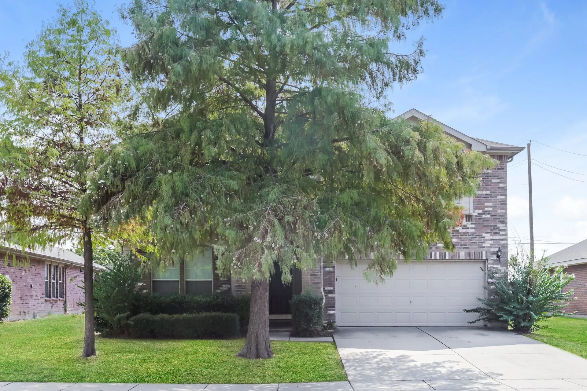 Single Family Residence For Rent in Tarrant County , 7439 Gallo, Grand Prairie, Texas 75054, 4 Bedroom, 3 Bathroom, 2 Garage spaces, 2,772 Sqft, built in 2007, mls#21386335, Real Estate Agent in Grand Prairie, Homes For Rent in Tarrant county, Homes For Rent in Grand Prairie, Realtor in Grand Prairie Texas, Real Estate Brokerage Independent Realty Texas, Luminita Cordes Realtor