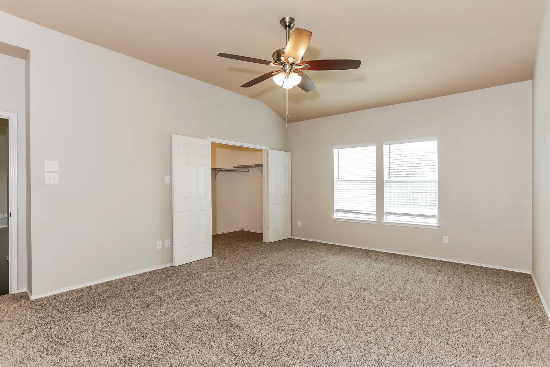 Single Family Residence For Rent in Tarrant County , 7439 Gallo, Grand Prairie, Texas 75054, 4 Bedroom, 3 Bathroom, 2 Garage spaces, 2,772 Sqft, built in 2007, mls#21386335, Real Estate Agent in Grand Prairie, Homes For Rent in Tarrant county, Homes For Rent in Grand Prairie, Realtor in Grand Prairie Texas, Real Estate Brokerage Independent Realty Texas, Luminita Cordes Realtor