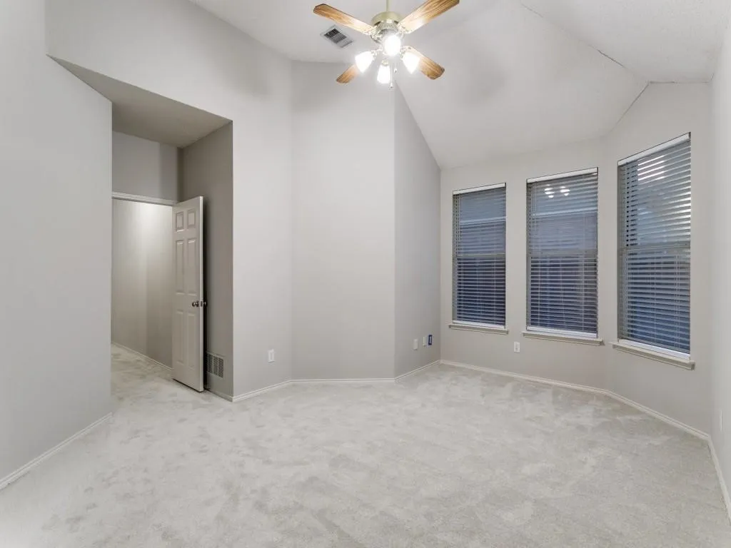 Single Family Residence For Sale in Denton County , 2225 Starleaf Place, Flower Mound, Texas 75022, 4 Bedroom, 3 Bathroom, 2 Garage spaces, 1,787 Sqft, built in 1996, mls#21386326, Real Estate Agent in Flower Mound, Homes For Sale in Denton county, Homes For Sale in Flower Mound, Realtor in Flower Mound Texas, Real Estate Brokerage Independent Realty Texas, Luminita Cordes Realtor