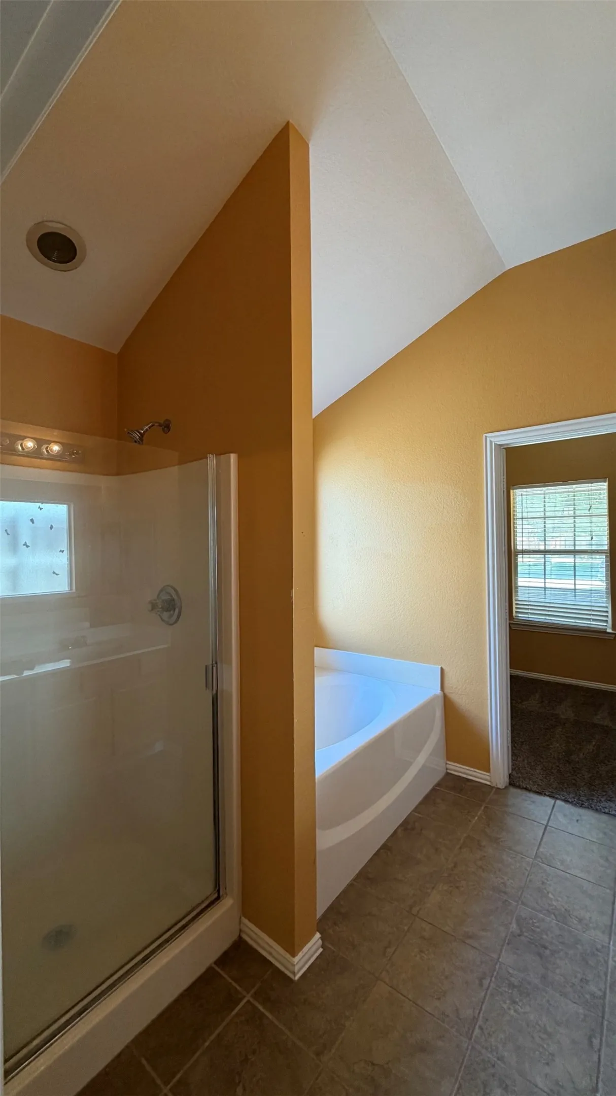 Single Family Residence For Rent in Denton County , 1035 Port Isabel Drive, Little Elm, Texas 75068, 3 Bedroom, 2 Bathroom, 2 Garage spaces, 1,560 Sqft, built in 2001, mls#21386264, Real Estate Agent in Little Elm, Homes For Rent in Denton county, Homes For Rent in Little Elm, Realtor in Little Elm Texas, Real Estate Brokerage Independent Realty Texas, Luminita Cordes Realtor