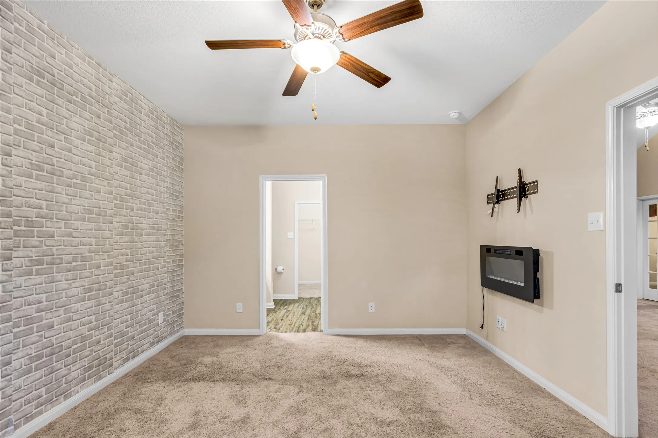 Single Family Residence For Rent in Collin County , 1401 Park Trails Boulevard, Princeton, Texas 75407, 3 Bedroom, 2 Bathroom, 2 Garage spaces, 1,658 Sqft, built in 2019, mls#21382868, Real Estate Agent in Princeton, Homes For Rent in Collin county, Homes For Rent in Princeton, Realtor in Princeton Texas, Real Estate Brokerage Independent Realty Texas, Luminita Cordes Realtor