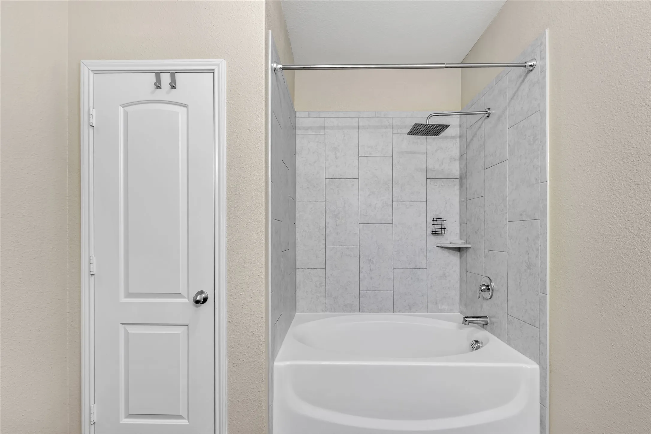 Single Family Residence For Rent in Collin County , 1401 Park Trails Boulevard, Princeton, Texas 75407, 3 Bedroom, 2 Bathroom, 2 Garage spaces, 1,658 Sqft, built in 2019, mls#21382868, Real Estate Agent in Princeton, Homes For Rent in Collin county, Homes For Rent in Princeton, Realtor in Princeton Texas, Real Estate Brokerage Independent Realty Texas, Luminita Cordes Realtor