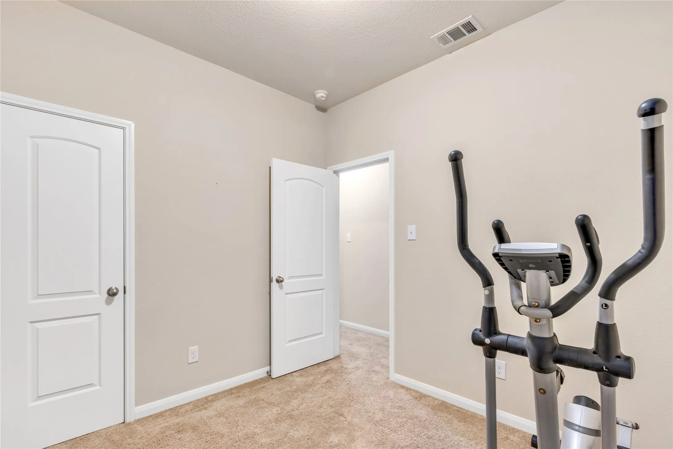 Single Family Residence For Rent in Collin County , 1401 Park Trails Boulevard, Princeton, Texas 75407, 3 Bedroom, 2 Bathroom, 2 Garage spaces, 1,658 Sqft, built in 2019, mls#21382868, Real Estate Agent in Princeton, Homes For Rent in Collin county, Homes For Rent in Princeton, Realtor in Princeton Texas, Real Estate Brokerage Independent Realty Texas, Luminita Cordes Realtor