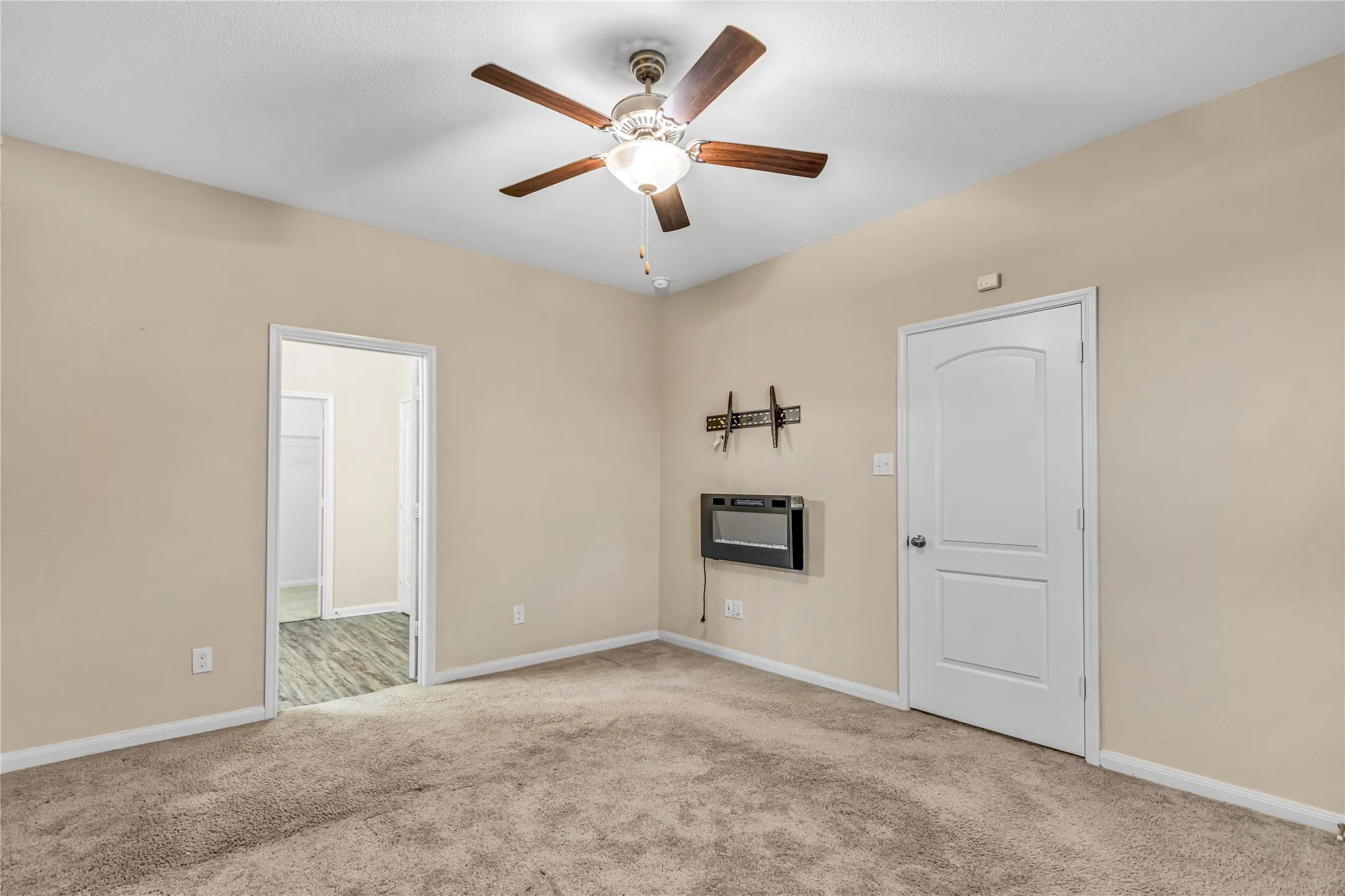 Single Family Residence For Rent in Collin County , 1401 Park Trails Boulevard, Princeton, Texas 75407, 3 Bedroom, 2 Bathroom, 2 Garage spaces, 1,658 Sqft, built in 2019, mls#21382868, Real Estate Agent in Princeton, Homes For Rent in Collin county, Homes For Rent in Princeton, Realtor in Princeton Texas, Real Estate Brokerage Independent Realty Texas, Luminita Cordes Realtor
