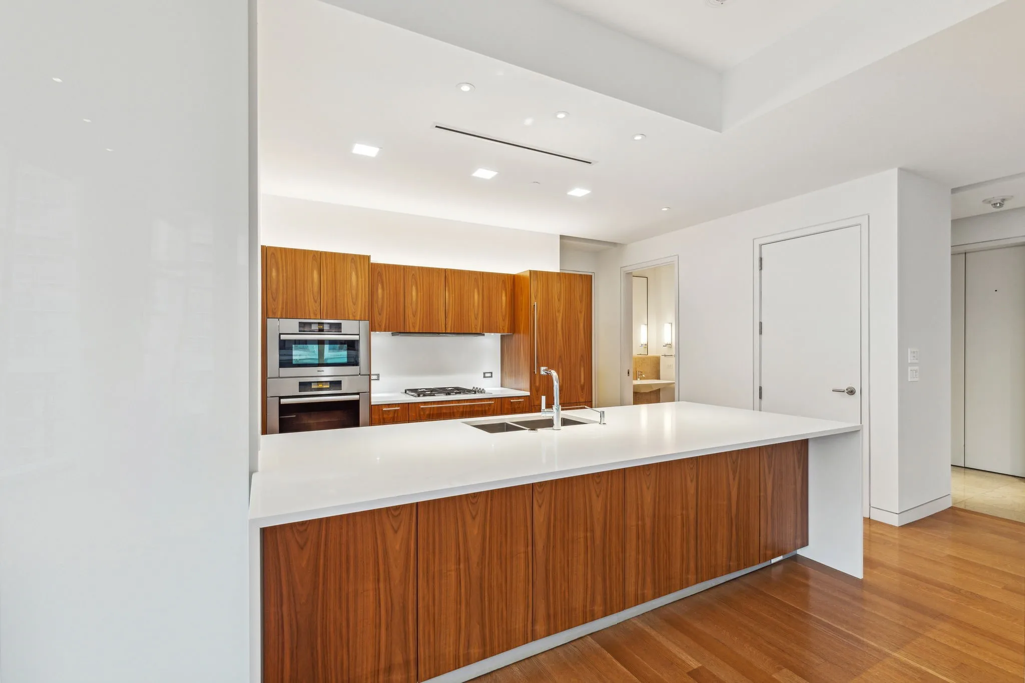 Condominium For Rent in Dallas County , 1918 Olive Street 2703, Dallas, Texas 75201, 1 Bedroom, 2 Bathroom, 2 Garage spaces, 1,867 Sqft, built in 2013, mls#21386321, Real Estate Agent in Dallas, Homes For Rent in Dallas county, Homes For Rent in Dallas, Realtor in Dallas Texas, Real Estate Brokerage Independent Realty Texas, Luminita Cordes Realtor