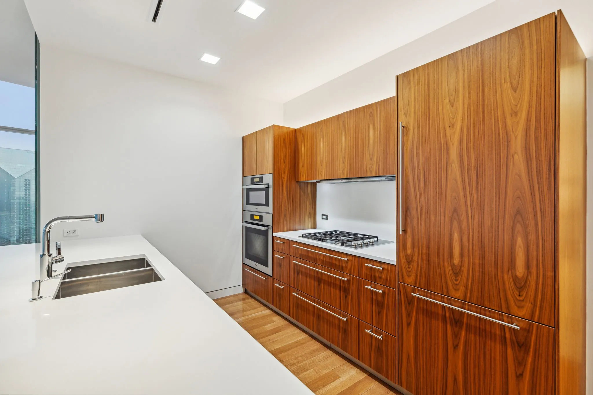 Condominium For Rent in Dallas County , 1918 Olive Street 2703, Dallas, Texas 75201, 1 Bedroom, 2 Bathroom, 2 Garage spaces, 1,867 Sqft, built in 2013, mls#21386321, Real Estate Agent in Dallas, Homes For Rent in Dallas county, Homes For Rent in Dallas, Realtor in Dallas Texas, Real Estate Brokerage Independent Realty Texas, Luminita Cordes Realtor