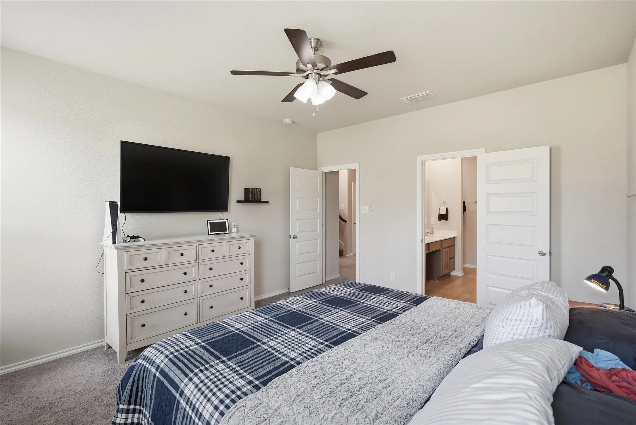 Single Family Residence For Sale in Johnson County , 8109 KORAT, Godley, Texas 76044, 4 Bedroom, 3 Bathroom, 2 Garage spaces, 2,306 Sqft, built in 2023, mls#21385949, Real Estate Agent in Godley, Homes For Sale in Johnson county, Homes For Sale in Godley, Realtor in Godley Texas, Real Estate Brokerage Independent Realty Texas, Luminita Cordes Realtor