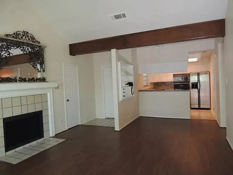 Condominium For Sale in Collin County , 3140 Devonshire Drive 237, Plano, Texas 75075, 1 Bedroom, 1 Bathroom, Garage spaces, 746 Sqft, built in 1983, mls#21386352, Real Estate Agent in Plano, Homes For Sale in Collin county, Homes For Sale in Plano, Realtor in Plano Texas, Real Estate Brokerage Independent Realty Texas, Luminita Cordes Realtor