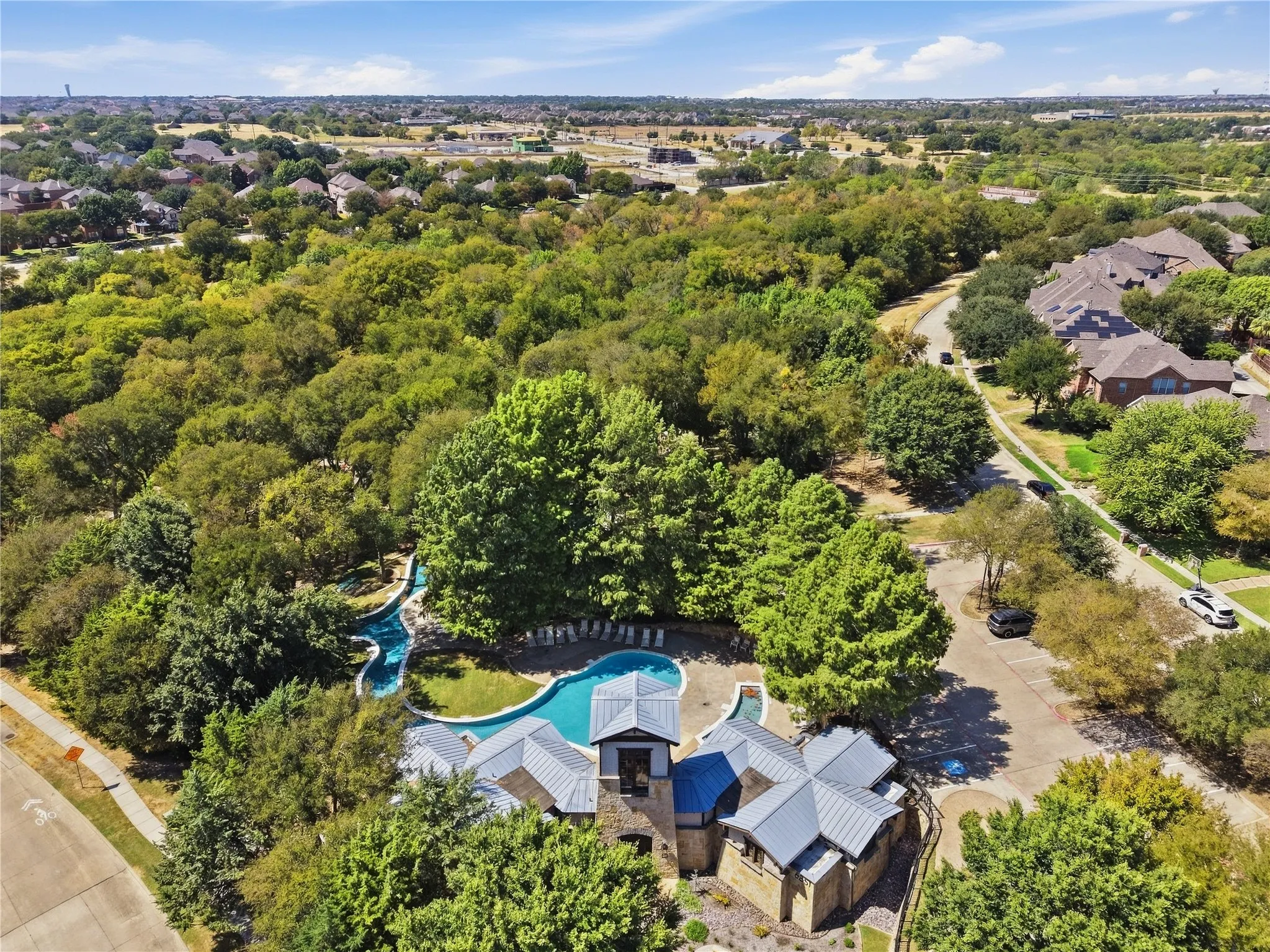Community pool, lazy river style