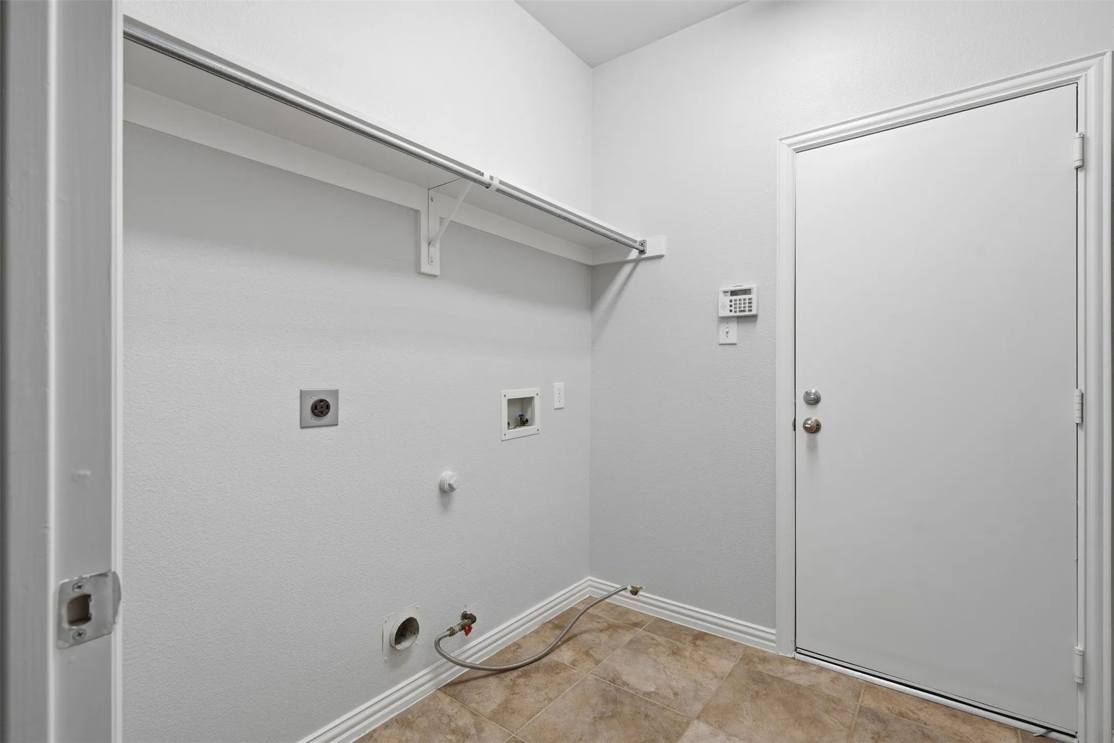Single Family Residence For Sale in Collin County , 6811 Bendbrook Drive, Frisco, Texas 75035, 4 Bedroom, 4 Bathroom, 2 Garage spaces, 3,053 Sqft, built in 2003, mls#21380192, Real Estate Agent in Frisco, Homes For Sale in Collin county, Homes For Sale in Frisco, Realtor in Frisco Texas, Real Estate Brokerage Independent Realty Texas, Luminita Cordes Realtor