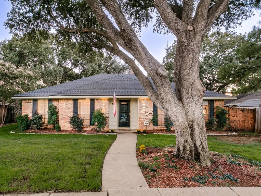 Single Family Residence For Rent in Denton County , 905 Summer Trail, Flower Mound, Texas 75028, 3 Bedroom, 2 Bathroom, 2 Garage spaces, 2,056 Sqft, built in 1983, mls#21386358, Real Estate Agent in Flower Mound, Homes For Rent in Denton county, Homes For Rent in Flower Mound, Realtor in Flower Mound Texas, Real Estate Brokerage Independent Realty Texas, Luminita Cordes Realtor