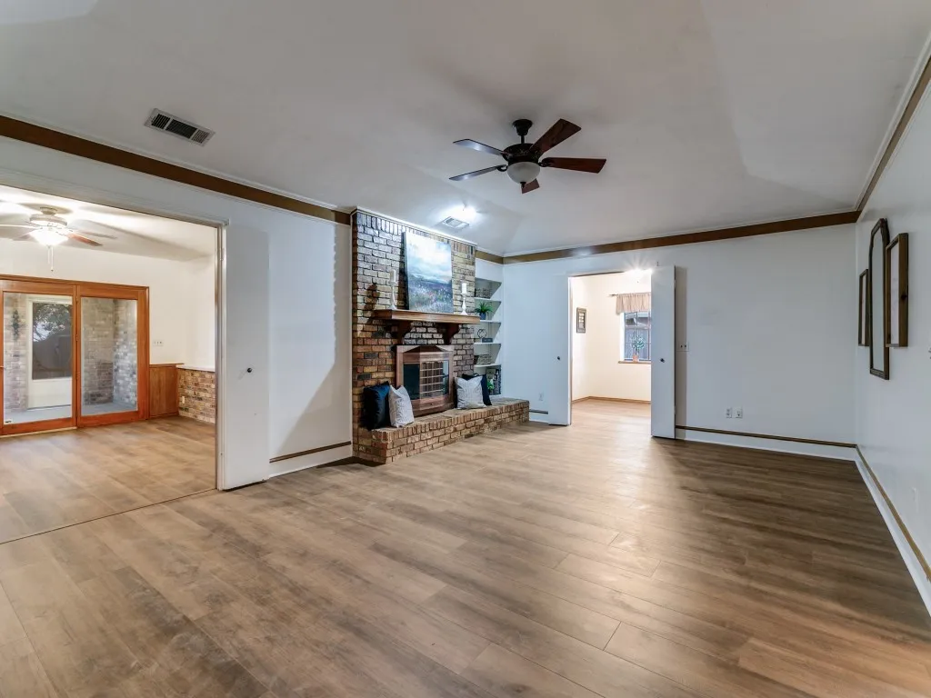 Single Family Residence For Rent in Denton County , 905 Summer Trail, Flower Mound, Texas 75028, 3 Bedroom, 2 Bathroom, 2 Garage spaces, 2,056 Sqft, built in 1983, mls#21386358, Real Estate Agent in Flower Mound, Homes For Rent in Denton county, Homes For Rent in Flower Mound, Realtor in Flower Mound Texas, Real Estate Brokerage Independent Realty Texas, Luminita Cordes Realtor