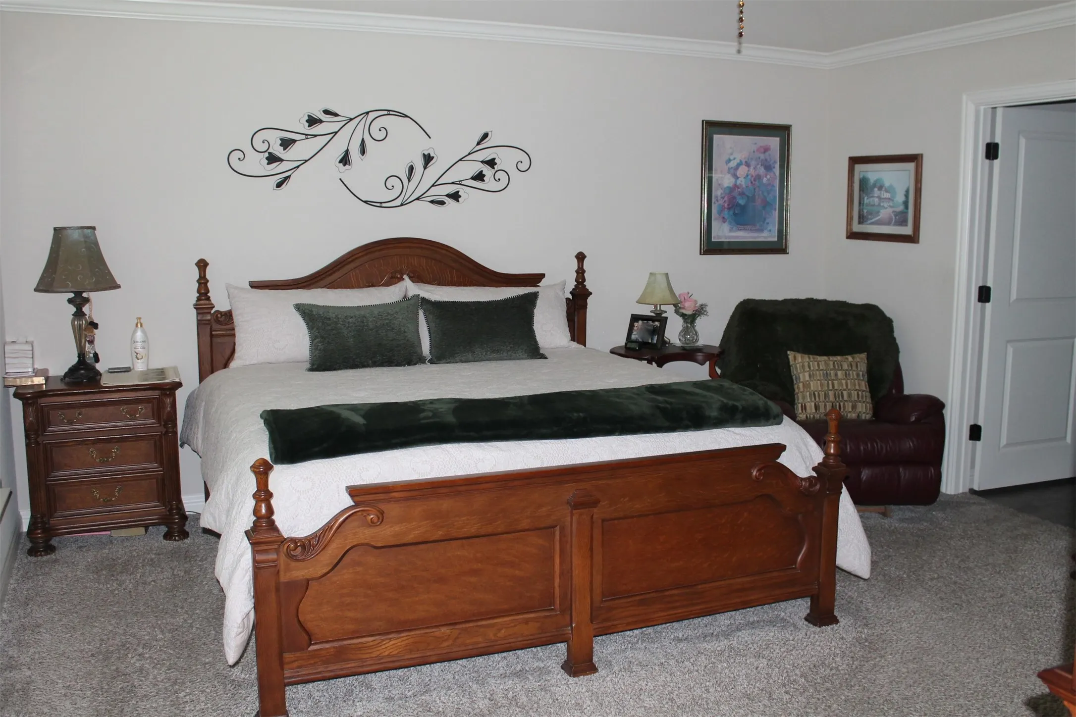 Single Family Residence For Rent in Hood County , 4011 Gallivant Drive, Granbury, Texas 76049, 4 Bedroom, 2 Bathroom, 2 Garage spaces, 2,038 Sqft, built in 2021, mls#21386372, Real Estate Agent in Granbury, Homes For Rent in Hood county, Homes For Rent in Granbury, Realtor in Granbury Texas, Real Estate Brokerage Independent Realty Texas, Luminita Cordes Realtor