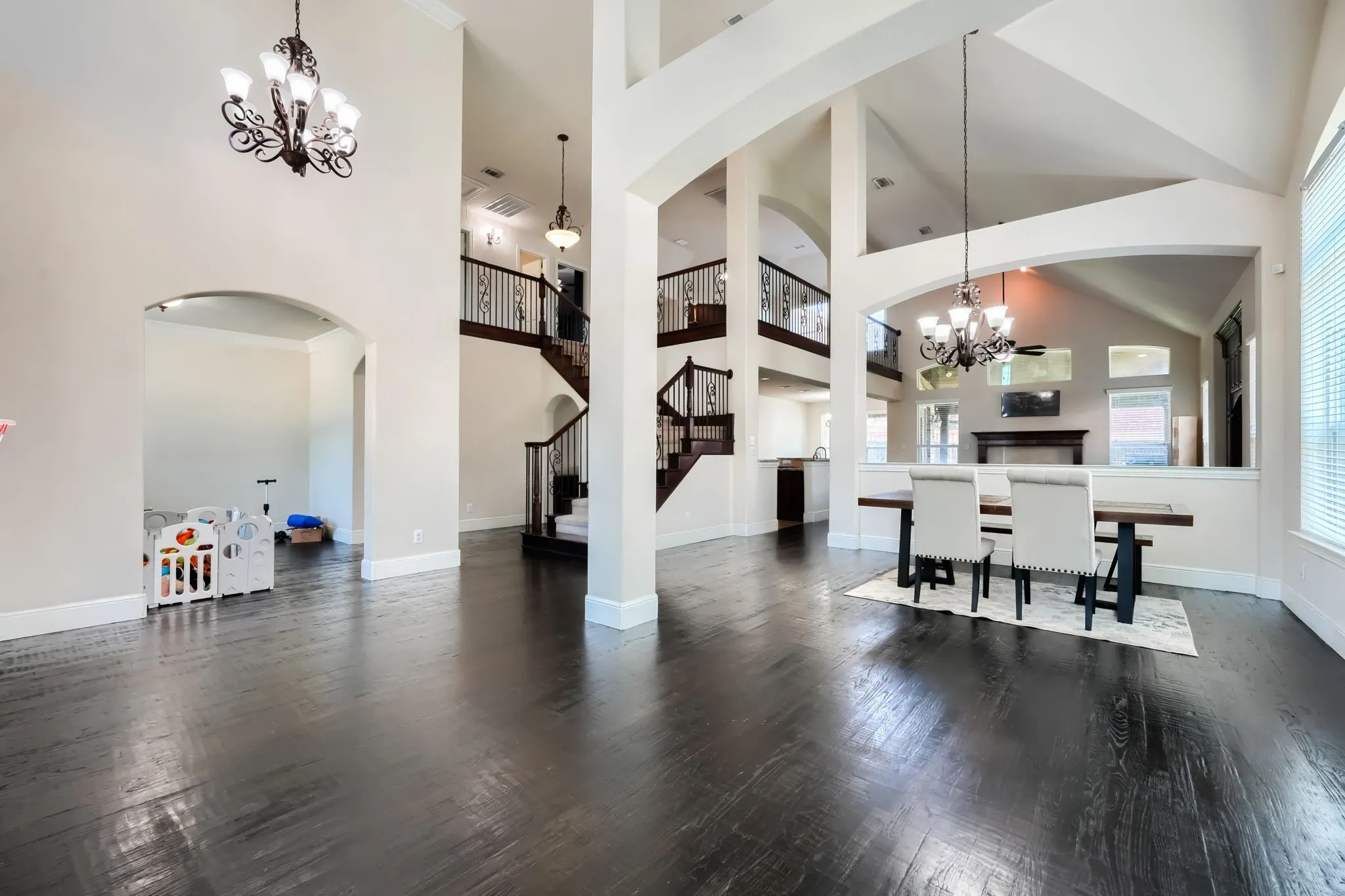 Single Family Residence For Rent in Collin County , 10510 Toffenham Drive, Frisco, Texas 75035, 4 Bedroom, 4 Bathroom, 2 Garage spaces, 3,823 Sqft, built in 2010, mls#21386377, Real Estate Agent in Frisco, Homes For Rent in Collin county, Homes For Rent in Frisco, Realtor in Frisco Texas, Real Estate Brokerage Independent Realty Texas, Luminita Cordes Realtor
