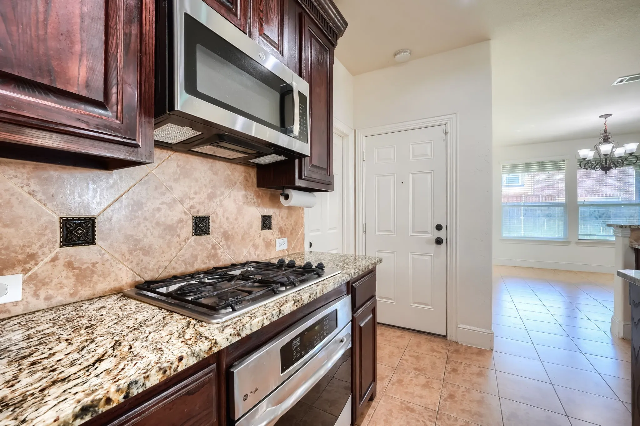 Single Family Residence For Rent in Collin County , 10510 Toffenham Drive, Frisco, Texas 75035, 4 Bedroom, 4 Bathroom, 2 Garage spaces, 3,823 Sqft, built in 2010, mls#21386377, Real Estate Agent in Frisco, Homes For Rent in Collin county, Homes For Rent in Frisco, Realtor in Frisco Texas, Real Estate Brokerage Independent Realty Texas, Luminita Cordes Realtor
