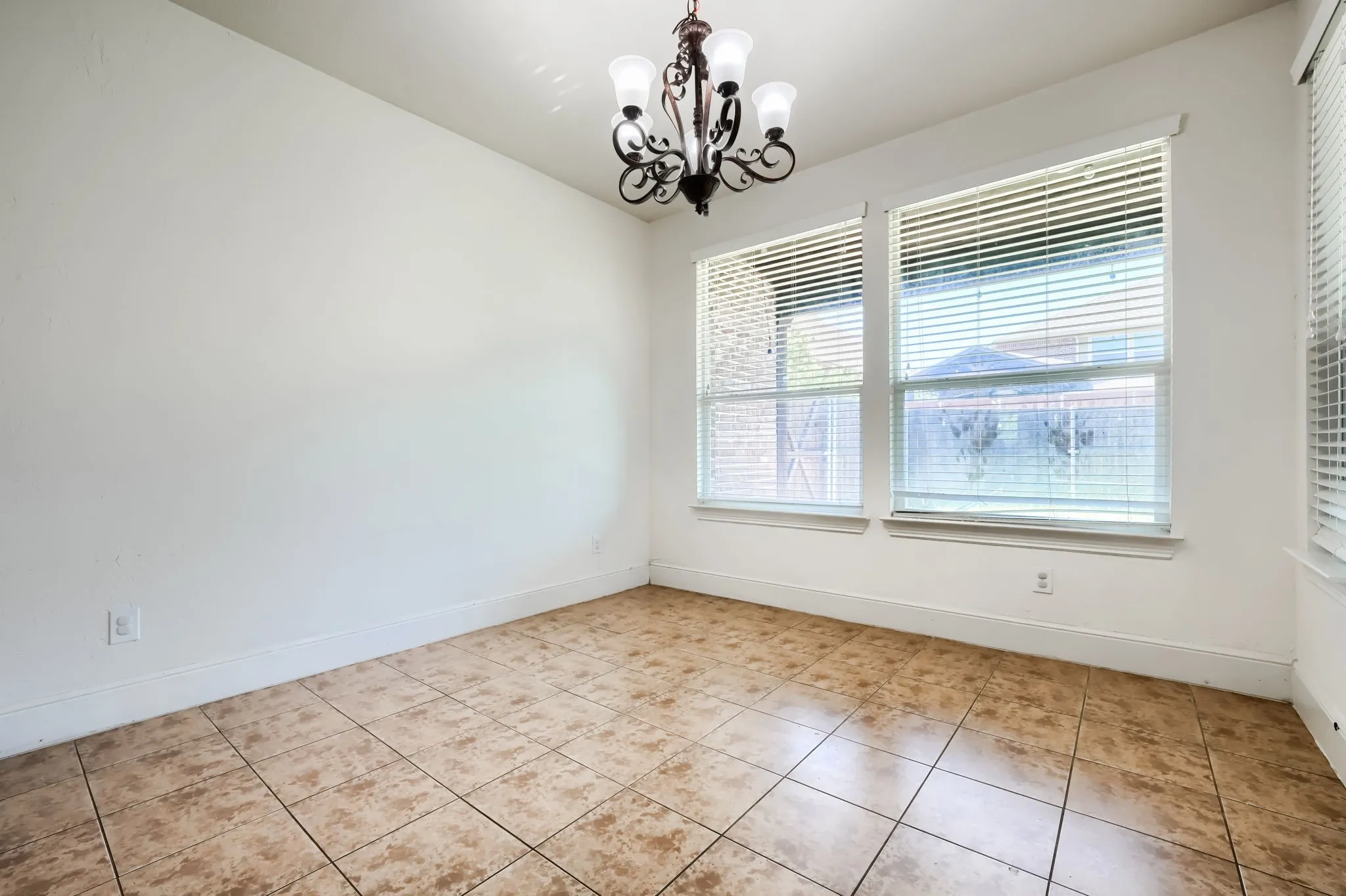 Single Family Residence For Rent in Collin County , 10510 Toffenham Drive, Frisco, Texas 75035, 4 Bedroom, 4 Bathroom, 2 Garage spaces, 3,823 Sqft, built in 2010, mls#21386377, Real Estate Agent in Frisco, Homes For Rent in Collin county, Homes For Rent in Frisco, Realtor in Frisco Texas, Real Estate Brokerage Independent Realty Texas, Luminita Cordes Realtor
