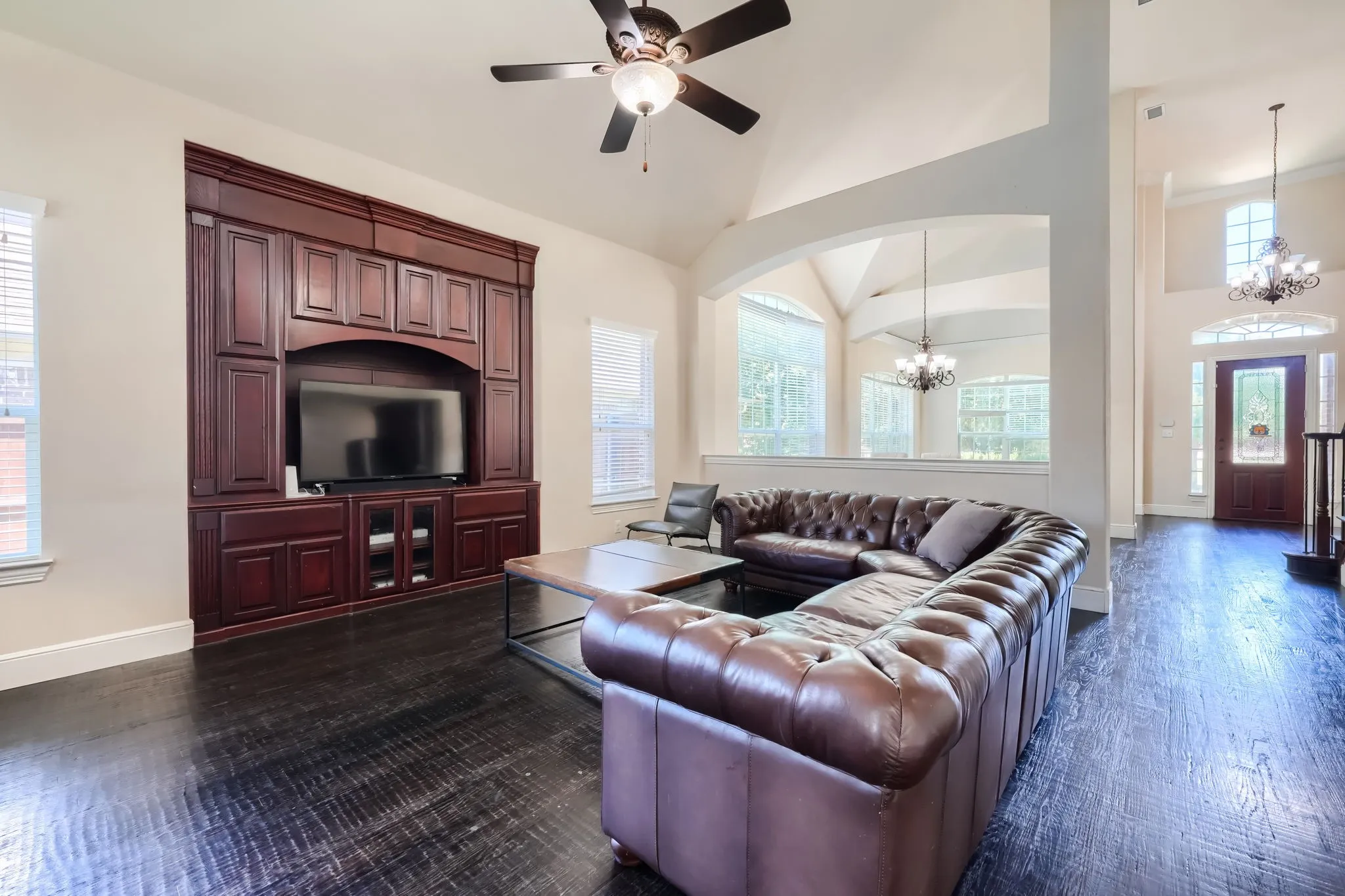Single Family Residence For Rent in Collin County , 10510 Toffenham Drive, Frisco, Texas 75035, 4 Bedroom, 4 Bathroom, 2 Garage spaces, 3,823 Sqft, built in 2010, mls#21386377, Real Estate Agent in Frisco, Homes For Rent in Collin county, Homes For Rent in Frisco, Realtor in Frisco Texas, Real Estate Brokerage Independent Realty Texas, Luminita Cordes Realtor