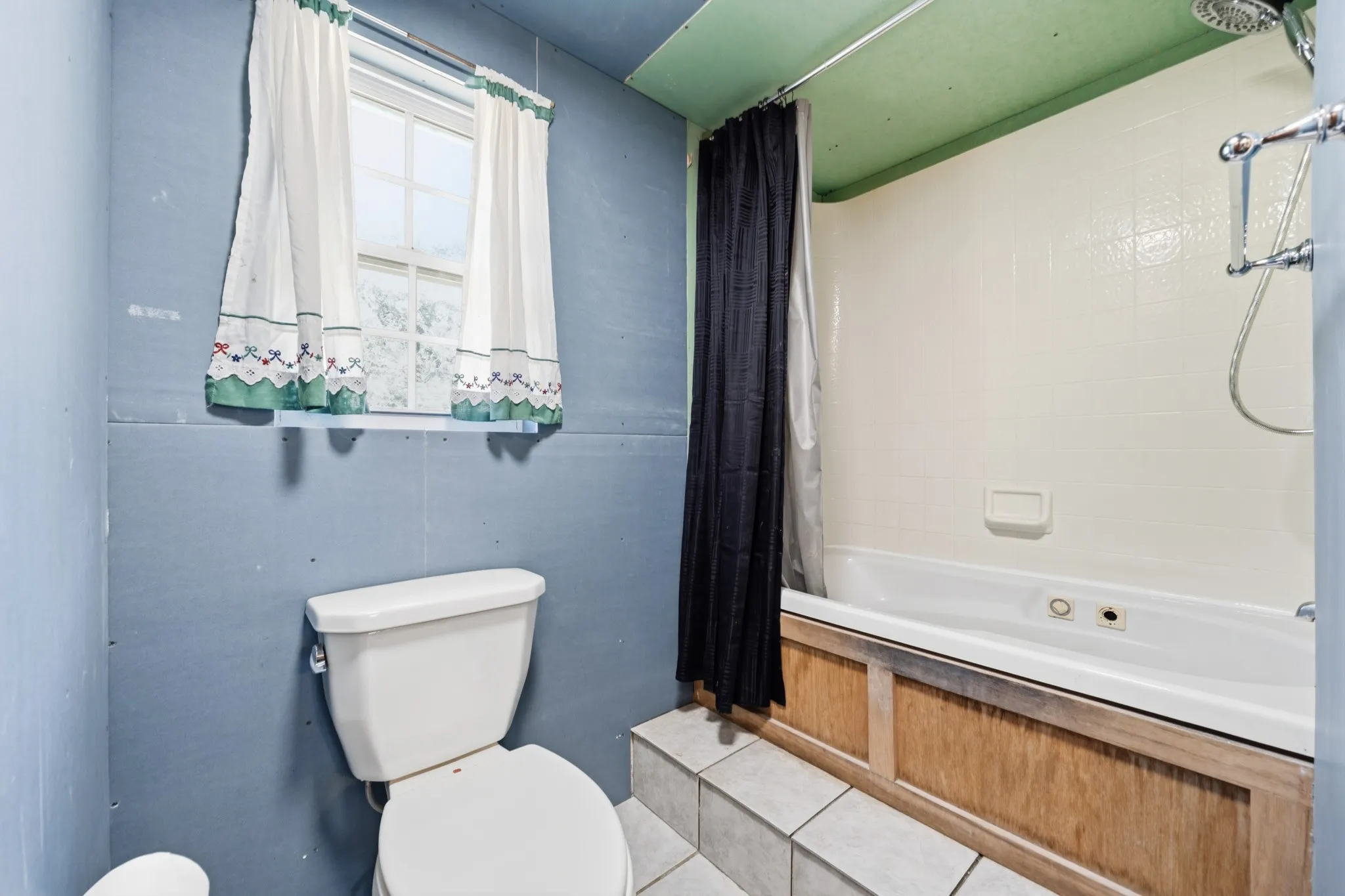 Manufactured Home For Sale in Hill County , 275 Hill County Road 4431, Itasca, Texas 76055, 3 Bedroom, 2 Bathroom, 4 Garage spaces, 1,520 Sqft, built in 1982, mls#21382477, Real Estate Agent in Itasca, Homes For Sale in Hill county, Homes For Sale in Itasca, Realtor in Itasca Texas, Real Estate Brokerage Independent Realty Texas, Luminita Cordes Realtor