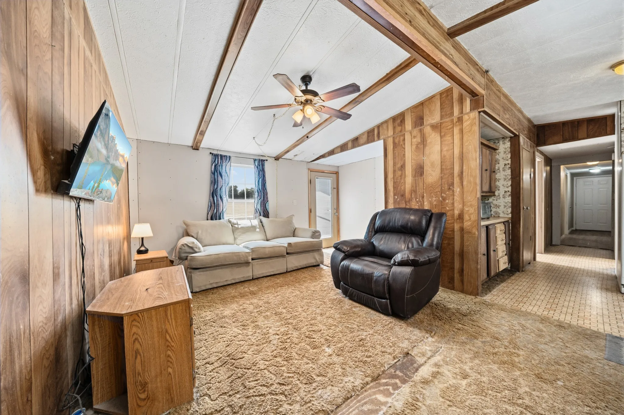 Manufactured Home For Sale in Hill County , 275 Hill County Road 4431, Itasca, Texas 76055, 3 Bedroom, 2 Bathroom, 4 Garage spaces, 1,520 Sqft, built in 1982, mls#21382477, Real Estate Agent in Itasca, Homes For Sale in Hill county, Homes For Sale in Itasca, Realtor in Itasca Texas, Real Estate Brokerage Independent Realty Texas, Luminita Cordes Realtor