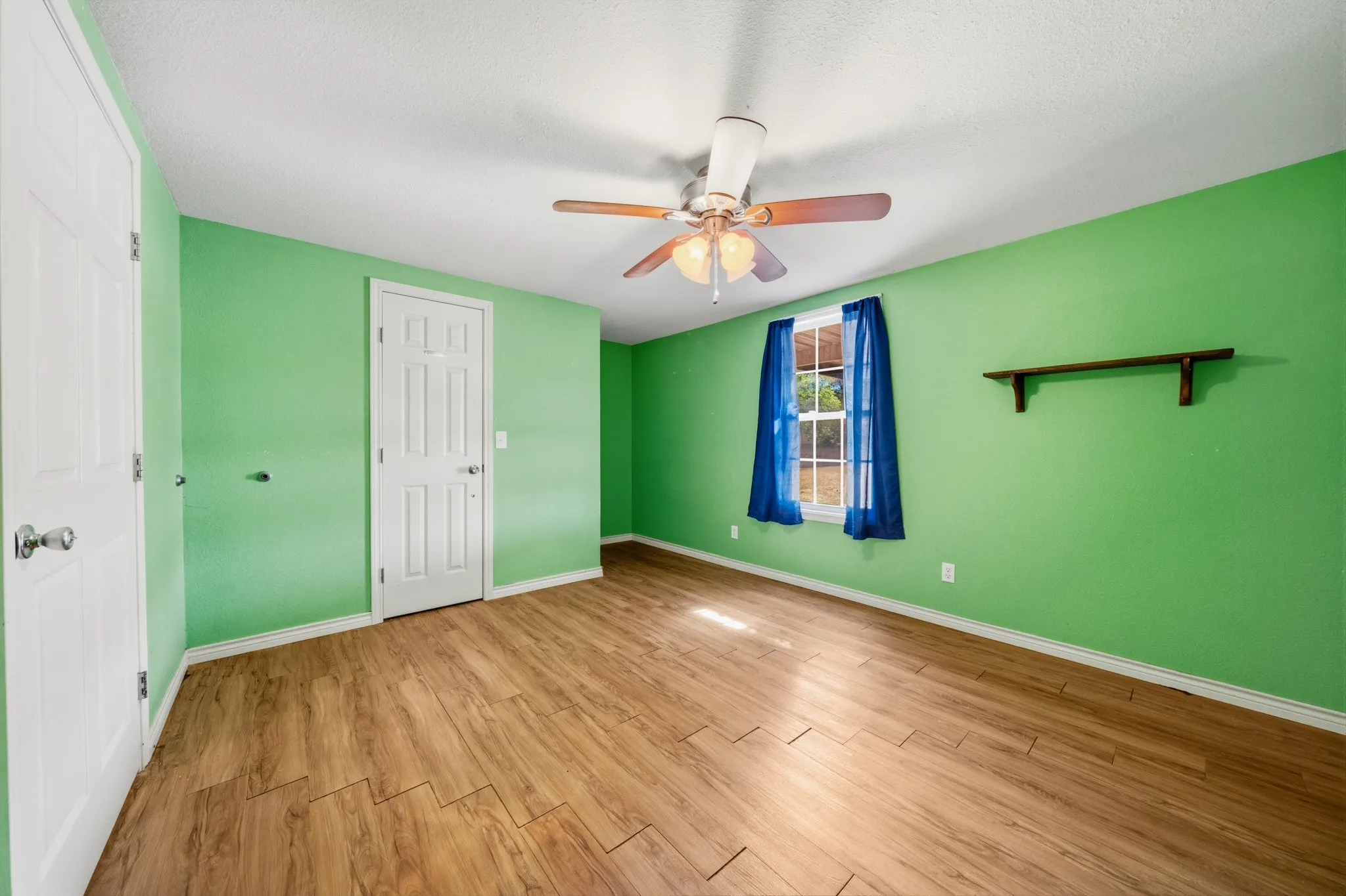 Manufactured Home For Sale in Hill County , 275 Hill County Road 4431, Itasca, Texas 76055, 3 Bedroom, 2 Bathroom, 4 Garage spaces, 1,520 Sqft, built in 1982, mls#21382477, Real Estate Agent in Itasca, Homes For Sale in Hill county, Homes For Sale in Itasca, Realtor in Itasca Texas, Real Estate Brokerage Independent Realty Texas, Luminita Cordes Realtor