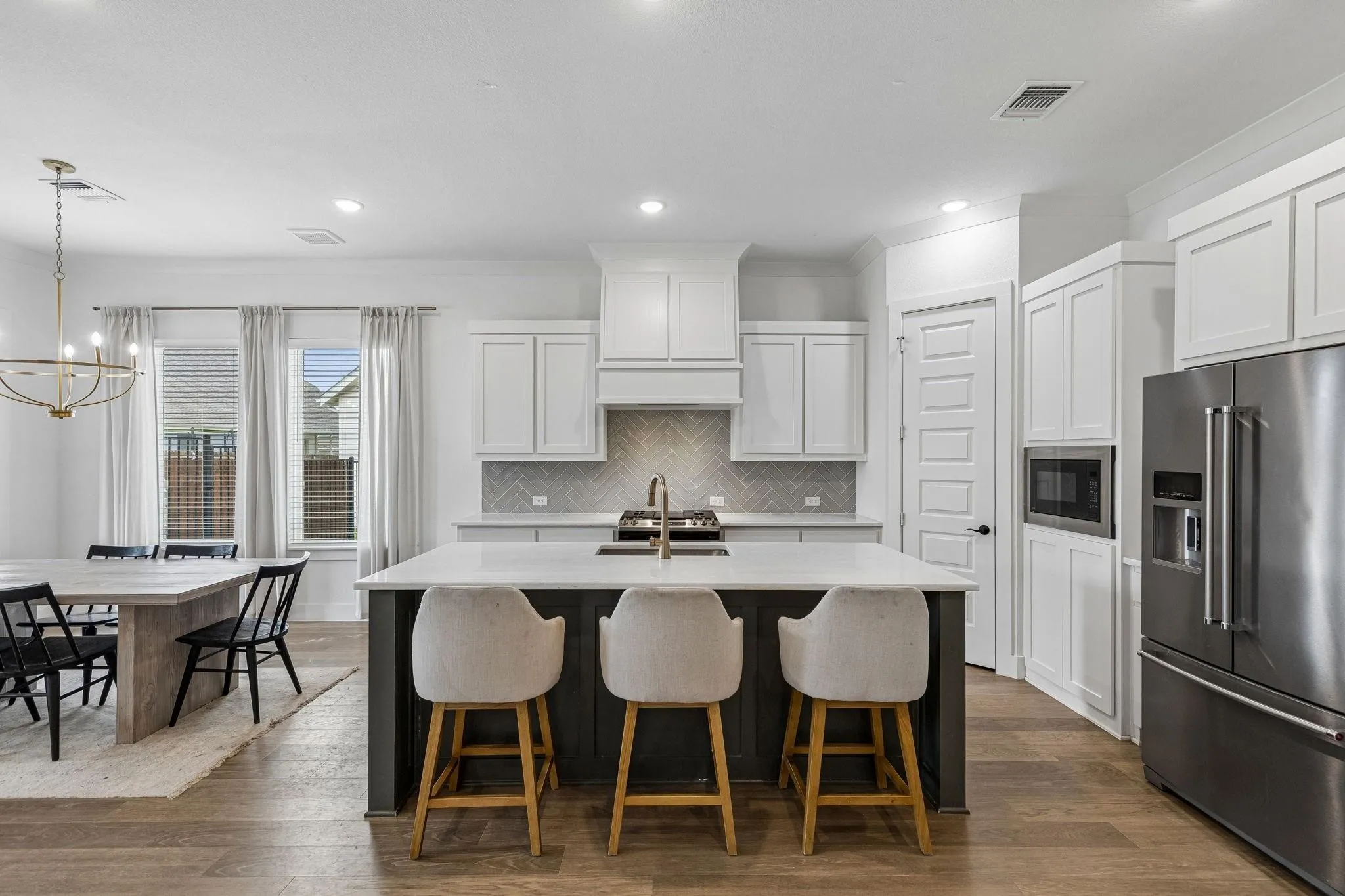 Single Family Residence For Rent in Parker County , 217 Observation Drive N, Aledo, Texas 76008, 4 Bedroom, 3 Bathroom, 2 Garage spaces, 2,386 Sqft, built in 2023, mls#21385798, Real Estate Agent in Aledo, Homes For Rent in Parker county, Homes For Rent in Aledo, Realtor in Aledo Texas, Real Estate Brokerage Independent Realty Texas, Luminita Cordes Realtor