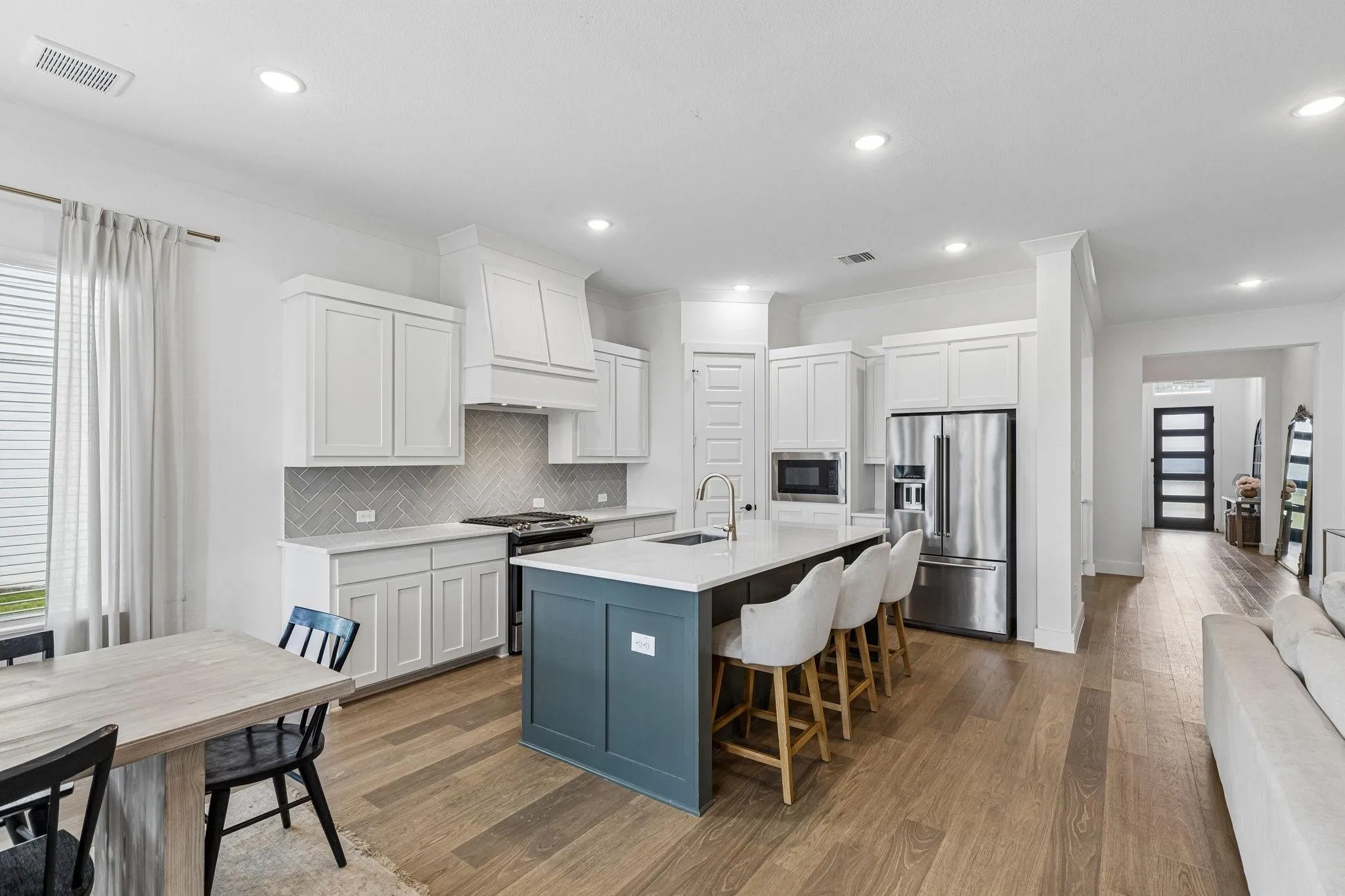 Single Family Residence For Rent in Parker County , 217 Observation Drive N, Aledo, Texas 76008, 4 Bedroom, 3 Bathroom, 2 Garage spaces, 2,386 Sqft, built in 2023, mls#21385798, Real Estate Agent in Aledo, Homes For Rent in Parker county, Homes For Rent in Aledo, Realtor in Aledo Texas, Real Estate Brokerage Independent Realty Texas, Luminita Cordes Realtor