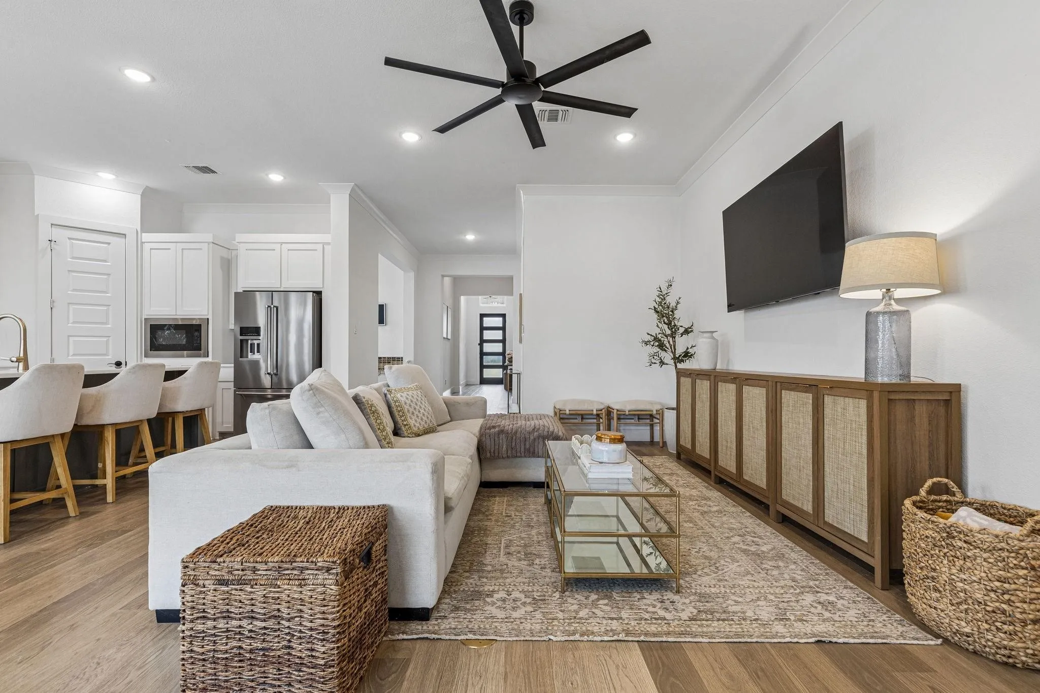 Single Family Residence For Rent in Parker County , 217 Observation Drive N, Aledo, Texas 76008, 4 Bedroom, 3 Bathroom, 2 Garage spaces, 2,386 Sqft, built in 2023, mls#21385798, Real Estate Agent in Aledo, Homes For Rent in Parker county, Homes For Rent in Aledo, Realtor in Aledo Texas, Real Estate Brokerage Independent Realty Texas, Luminita Cordes Realtor