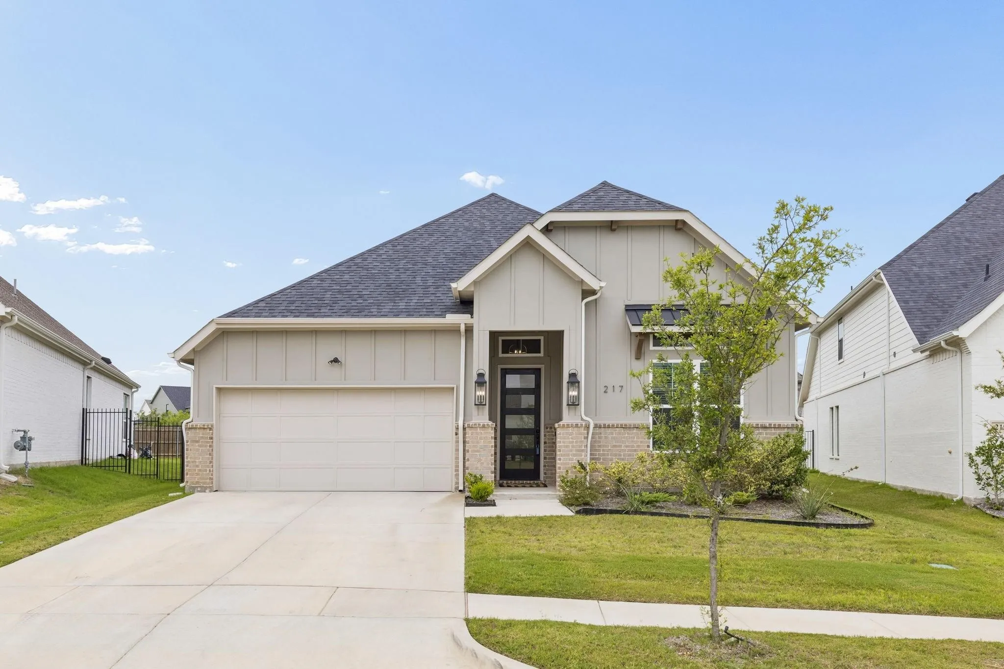 Single Family Residence For Rent in Parker County , 217 Observation Drive N, Aledo, Texas 76008, 4 Bedroom, 3 Bathroom, 2 Garage spaces, 2,386 Sqft, built in 2023, mls#21385798, Real Estate Agent in Aledo, Homes For Rent in Parker county, Homes For Rent in Aledo, Realtor in Aledo Texas, Real Estate Brokerage Independent Realty Texas, Luminita Cordes Realtor