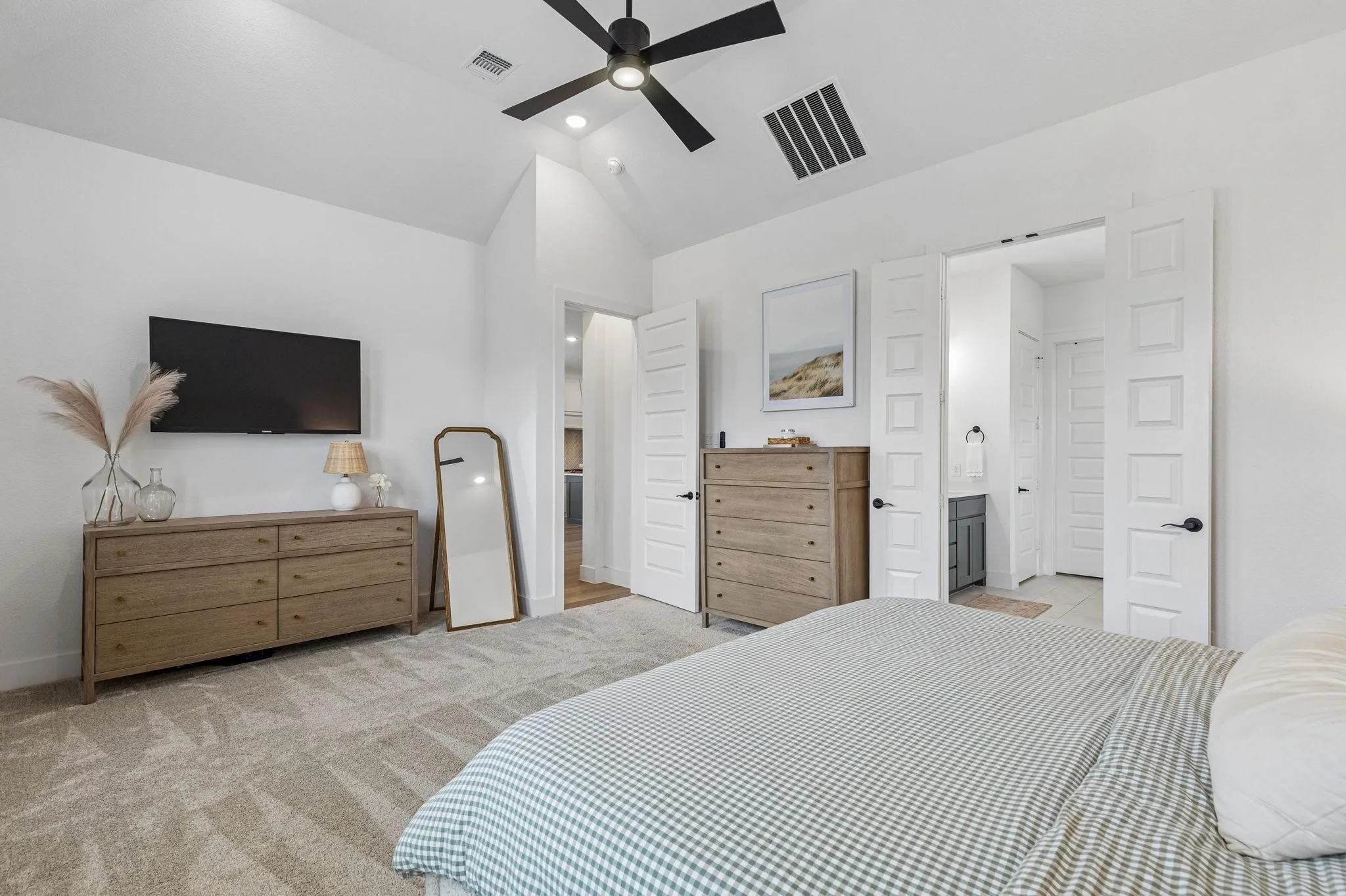 Single Family Residence For Rent in Parker County , 217 Observation Drive N, Aledo, Texas 76008, 4 Bedroom, 3 Bathroom, 2 Garage spaces, 2,386 Sqft, built in 2023, mls#21385798, Real Estate Agent in Aledo, Homes For Rent in Parker county, Homes For Rent in Aledo, Realtor in Aledo Texas, Real Estate Brokerage Independent Realty Texas, Luminita Cordes Realtor