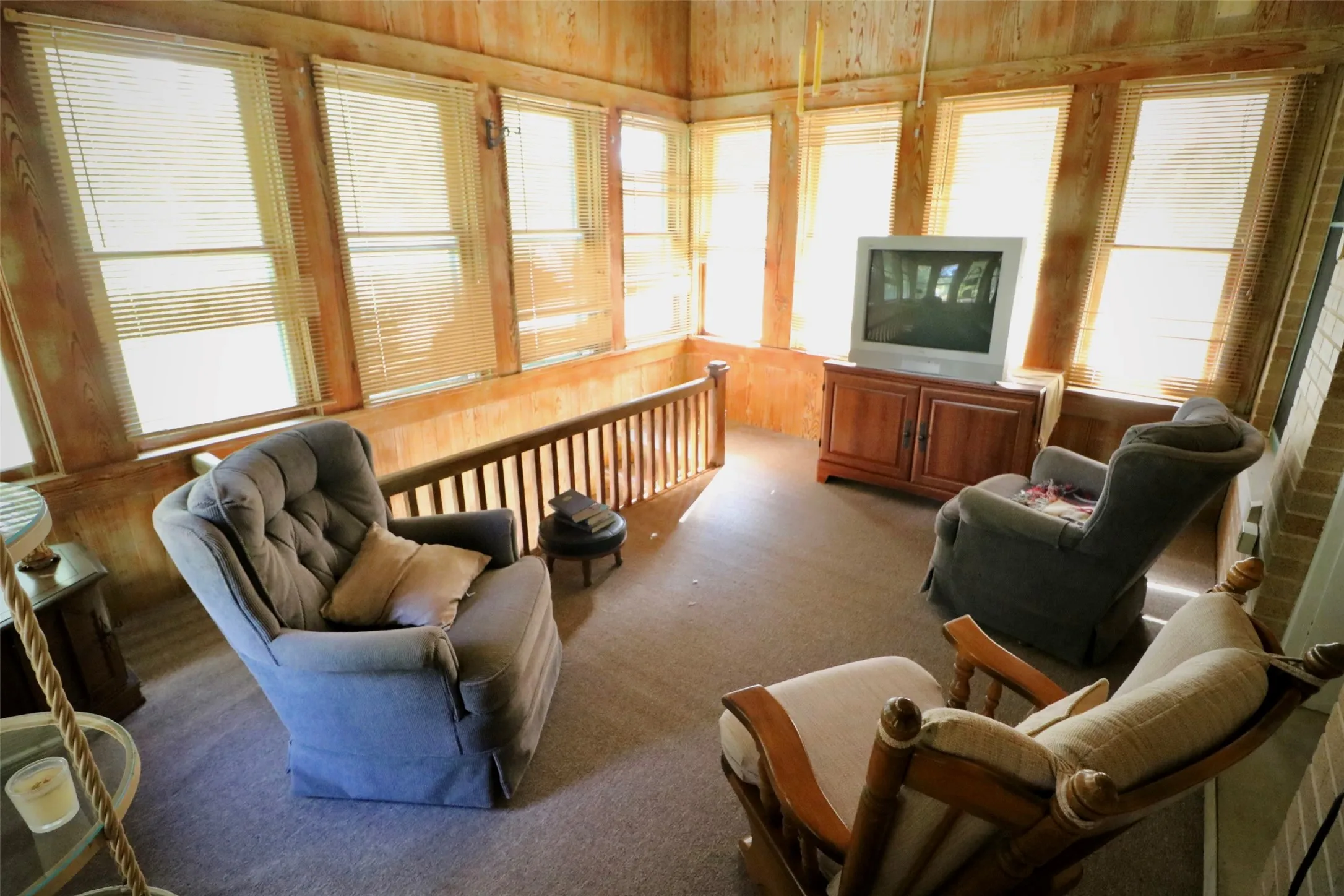 Single Family Residence For Sale in Lamar County , 307 Honey Grove St, Roxton, Texas 75477, 4 Bedroom, 2 Bathroom, 2 Garage spaces, 3,489 Sqft, built in 1912, mls#21383635, Real Estate Agent in Roxton, Homes For Sale in Lamar county, Homes For Sale in Roxton, Realtor in Roxton Texas, Real Estate Brokerage Independent Realty Texas, Luminita Cordes Realtor