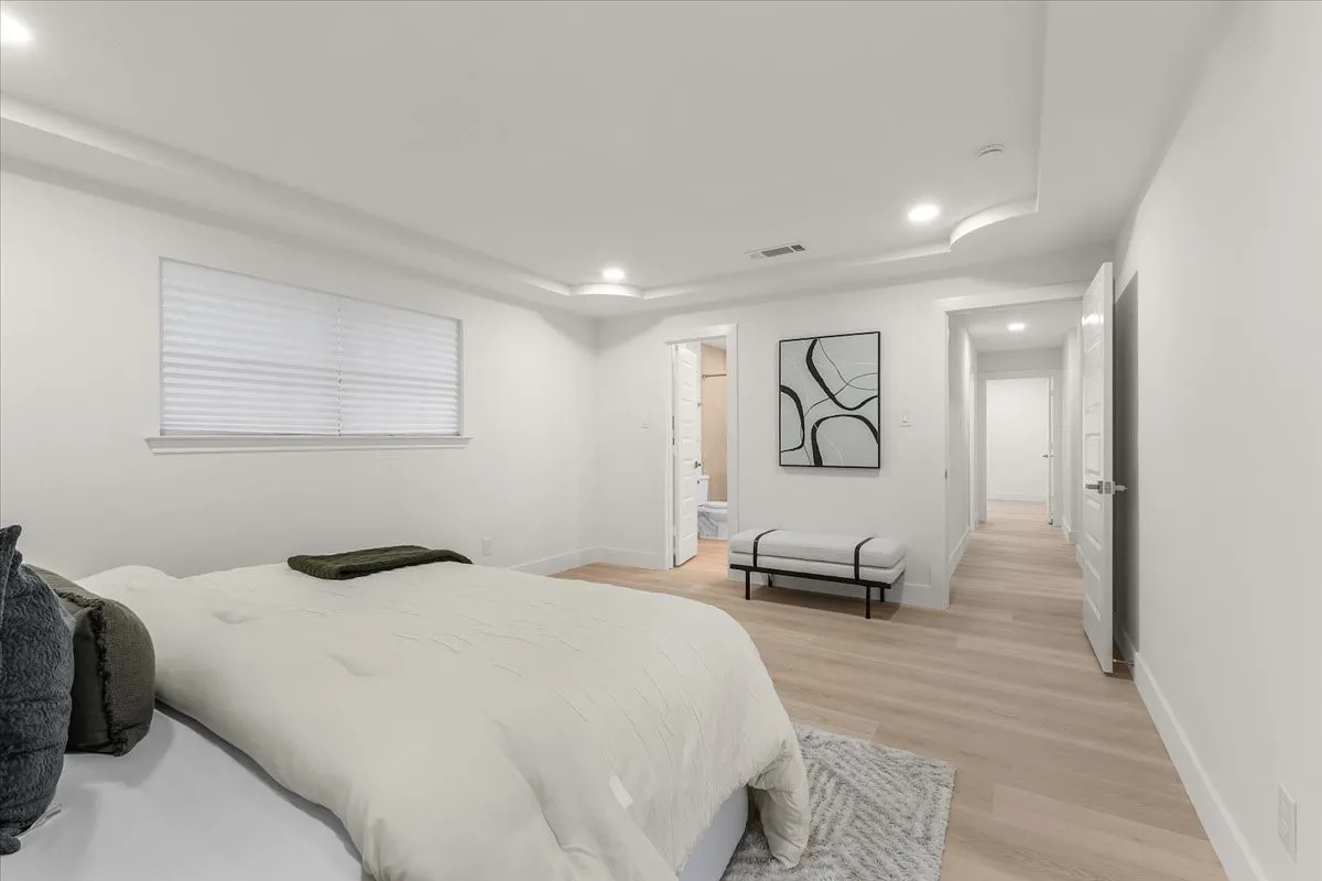 Single Family Residence For Sale in Tarrant County , 1804 Kingsborough Drive, Arlington, Texas 76015, 4 Bedroom, 3 Bathroom, 2 Garage spaces, 2,317 Sqft, built in 1972, mls#21380937, Real Estate Agent in Arlington, Homes For Sale in Tarrant county, Homes For Sale in Arlington, Realtor in Arlington Texas, Real Estate Brokerage Independent Realty Texas, Luminita Cordes Realtor