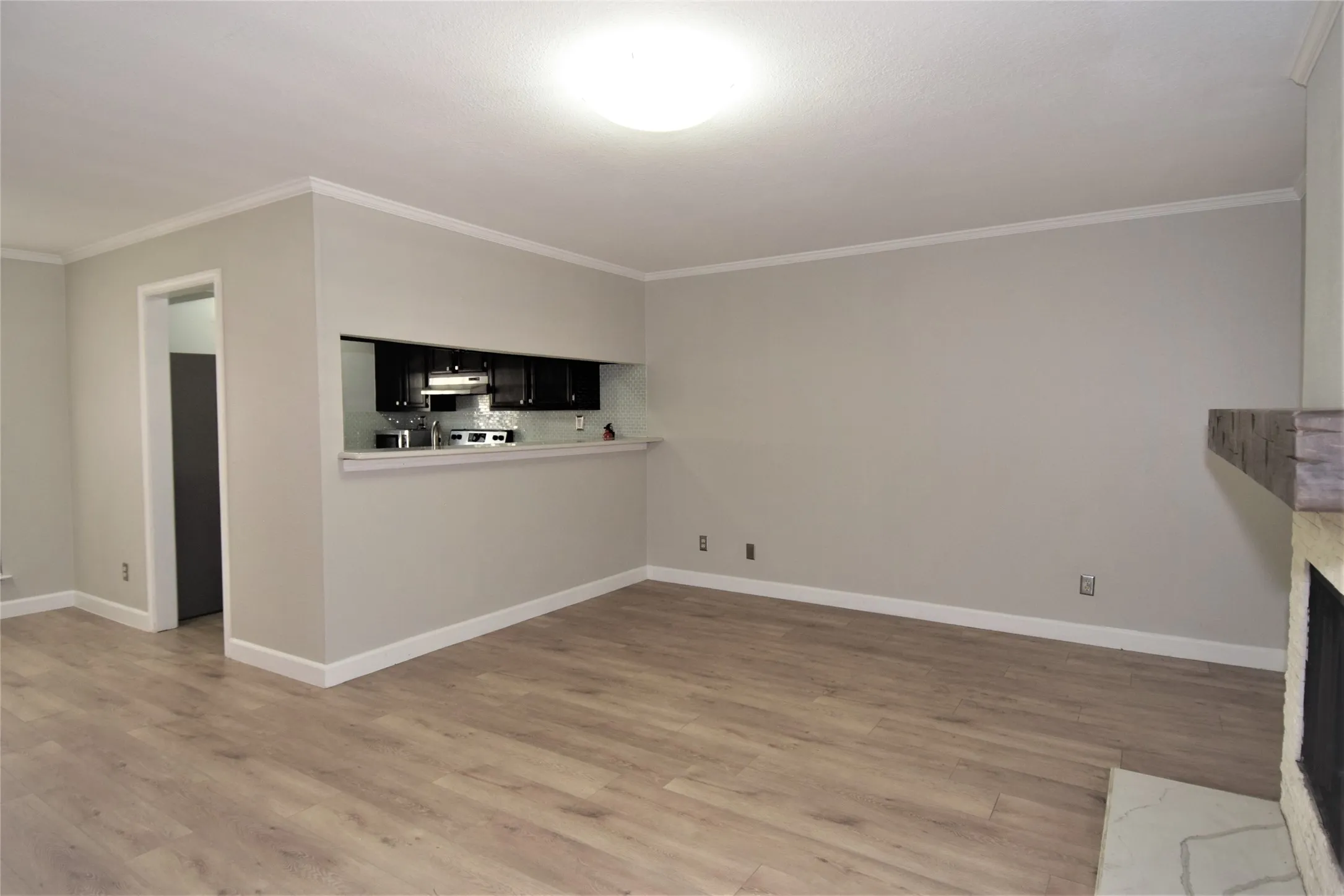Condominium For Sale in Dallas County , 16301 ledgemont Lane 176, Addison, Texas 75001, 2 Bedroom, 2 Bathroom, Garage spaces, 1,046 Sqft, built in 1982, mls#21375068, Real Estate Agent in Addison, Homes For Sale in Dallas county, Homes For Sale in Addison, Realtor in Addison Texas, Real Estate Brokerage Independent Realty Texas, Luminita Cordes Realtor