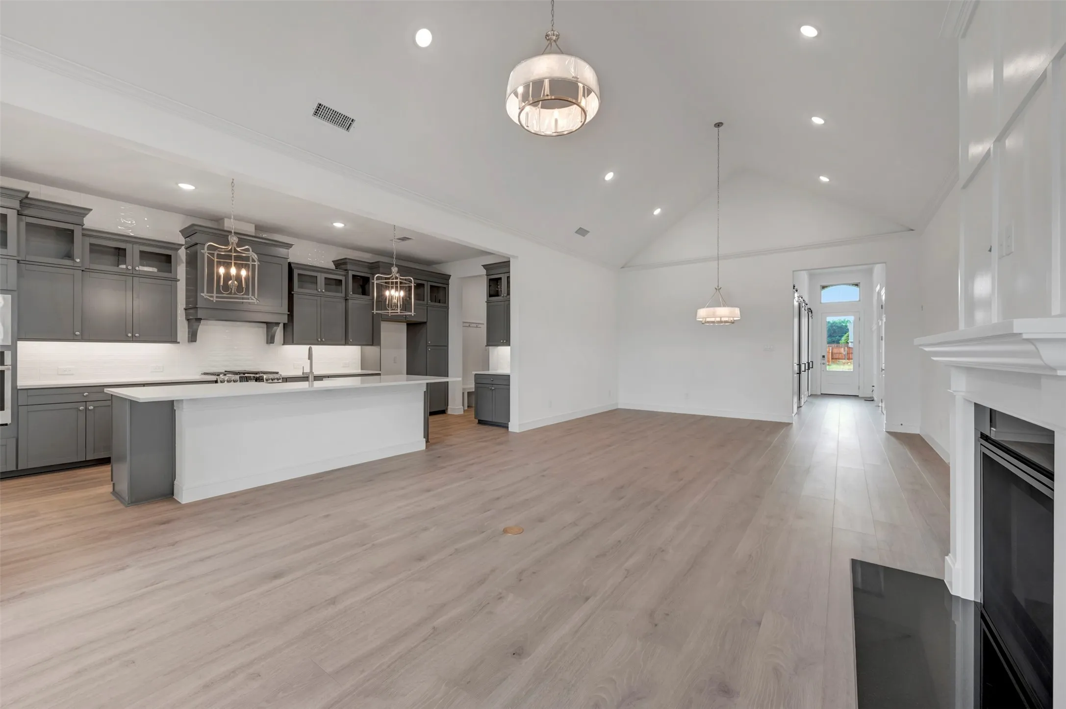 Single Family Residence For Sale in Tarrant County , 5639 Taylor Trail, Arlington, Texas 76017, 4 Bedroom, 4 Bathroom, 3 Garage spaces, 2,852 Sqft, built in 2026, mls#21386399, Real Estate Agent in Arlington, Homes For Sale in Tarrant county, Homes For Sale in Arlington, Realtor in Arlington Texas, Real Estate Brokerage Independent Realty Texas, Luminita Cordes Realtor