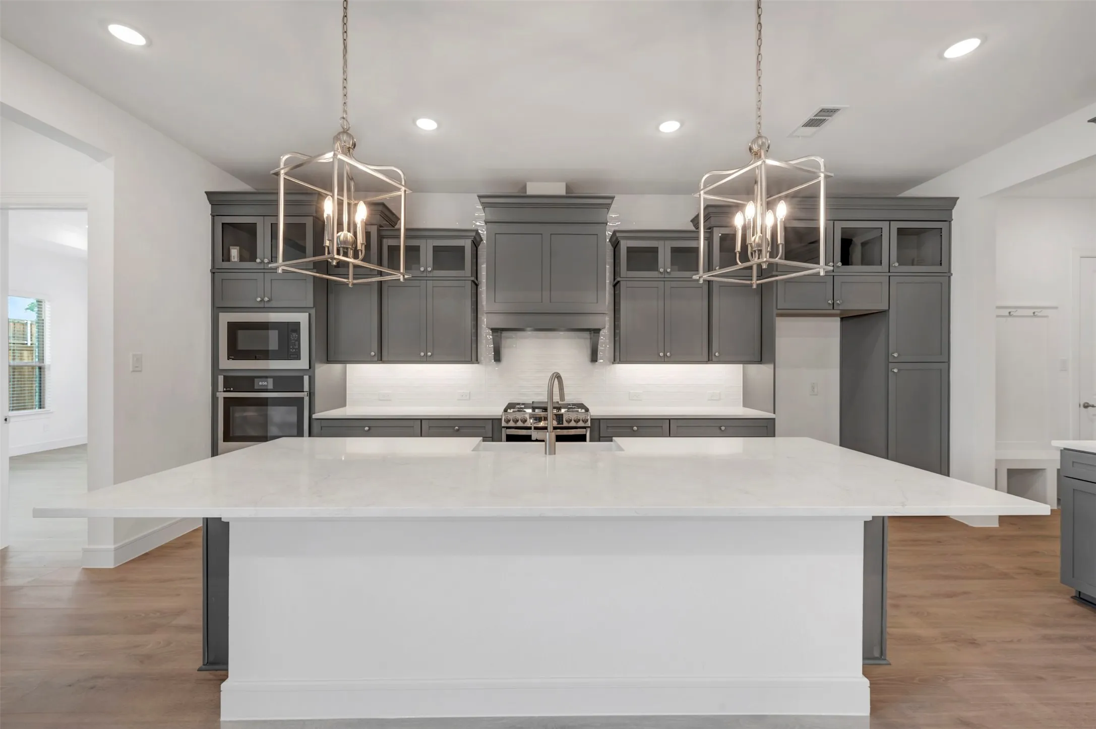 Single Family Residence For Sale in Tarrant County , 5639 Taylor Trail, Arlington, Texas 76017, 4 Bedroom, 4 Bathroom, 3 Garage spaces, 2,852 Sqft, built in 2026, mls#21386399, Real Estate Agent in Arlington, Homes For Sale in Tarrant county, Homes For Sale in Arlington, Realtor in Arlington Texas, Real Estate Brokerage Independent Realty Texas, Luminita Cordes Realtor