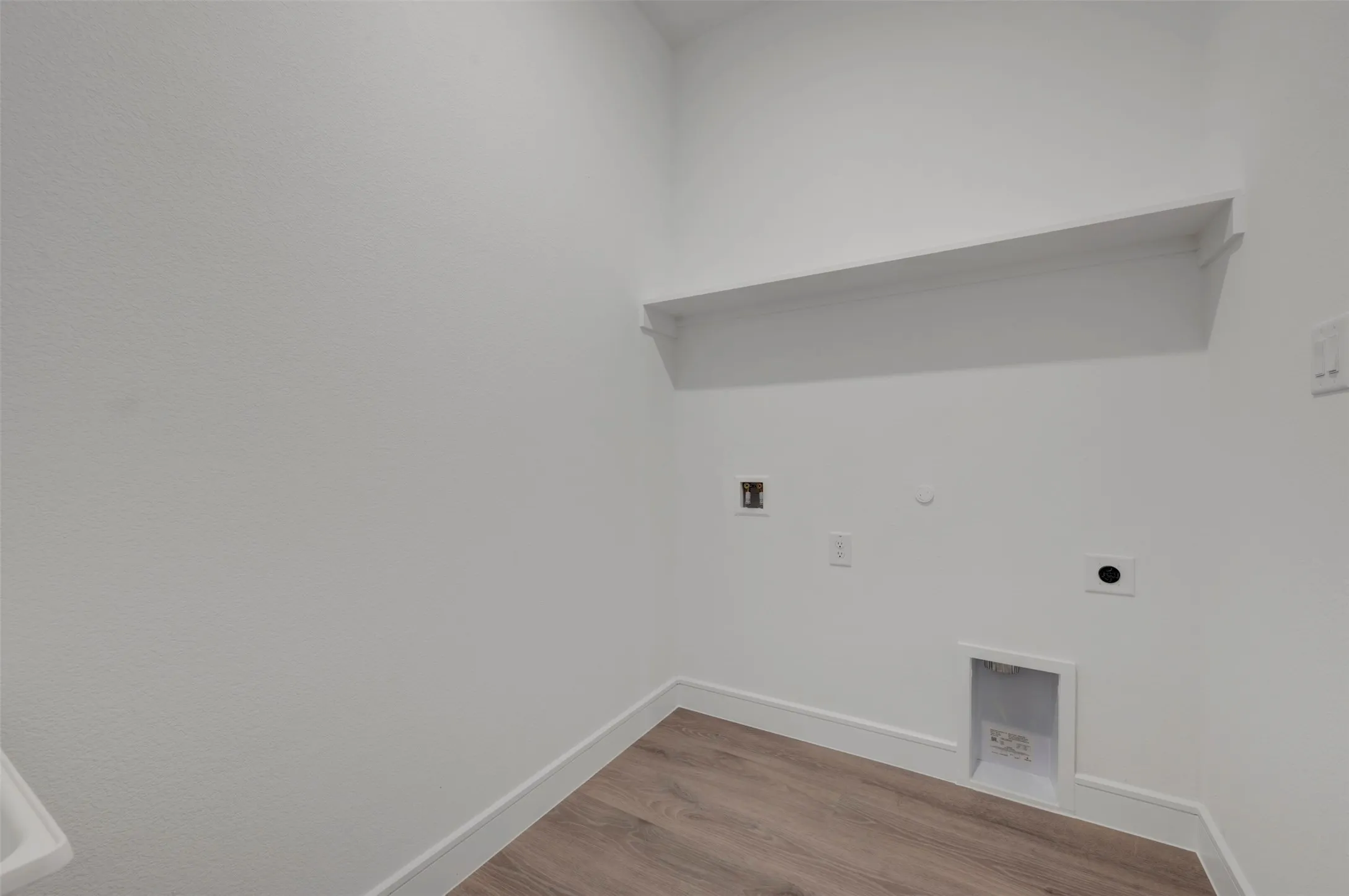 Single Family Residence For Sale in Tarrant County , 5639 Taylor Trail, Arlington, Texas 76017, 4 Bedroom, 4 Bathroom, 3 Garage spaces, 2,852 Sqft, built in 2026, mls#21386399, Real Estate Agent in Arlington, Homes For Sale in Tarrant county, Homes For Sale in Arlington, Realtor in Arlington Texas, Real Estate Brokerage Independent Realty Texas, Luminita Cordes Realtor